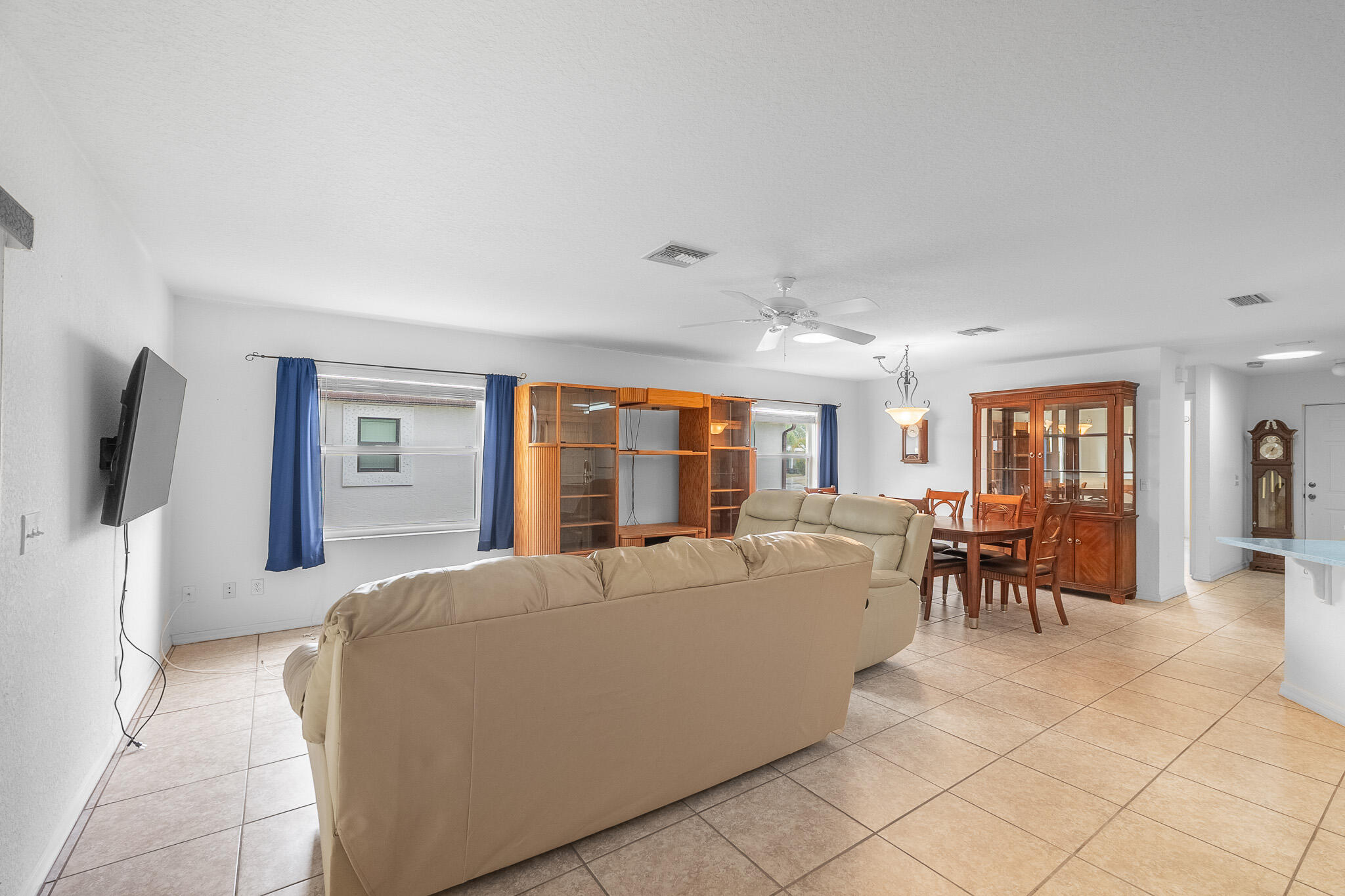 8 Santa Maria Court, Port St. Lucie