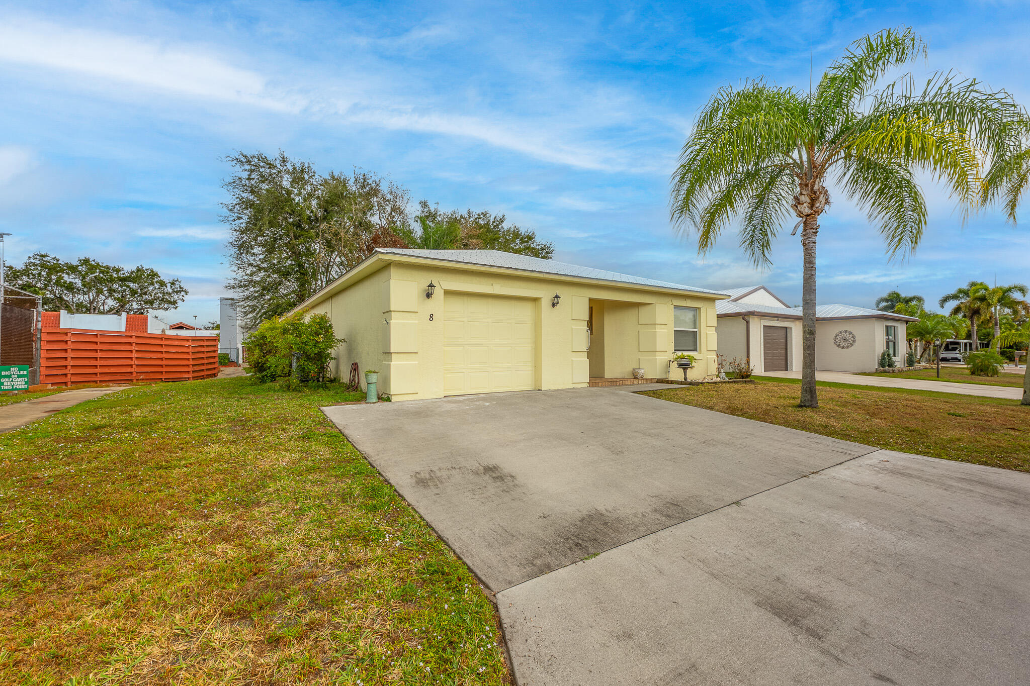 8 Santa Maria Court, Port St. Lucie