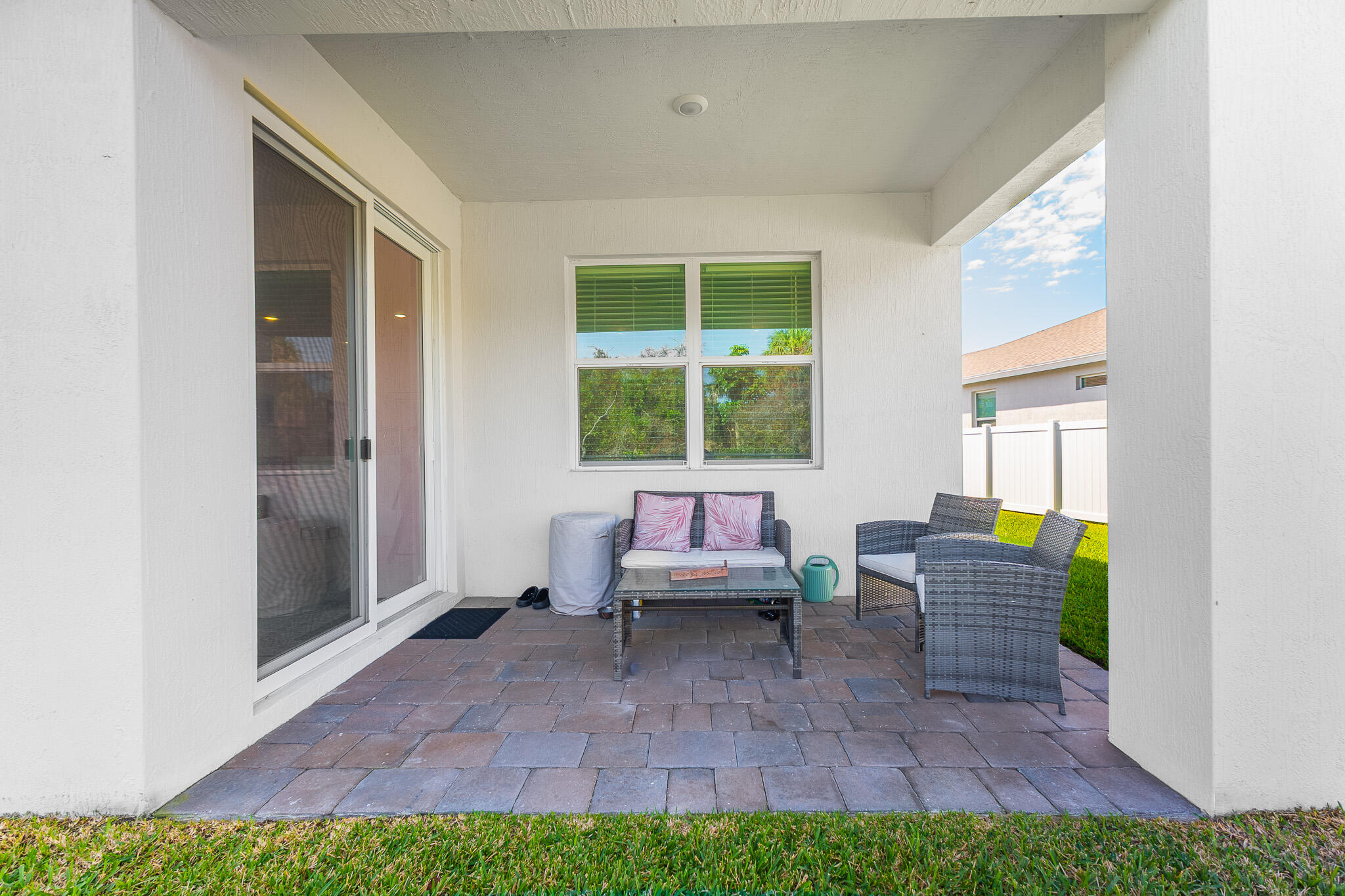 2033 NE Ocean Dunes Drive