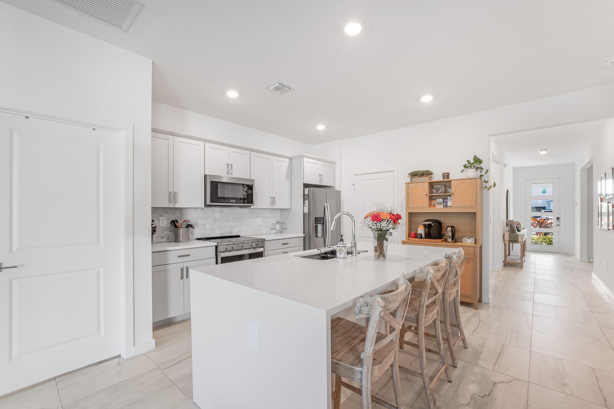 2033 NE Ocean Dunes Drive