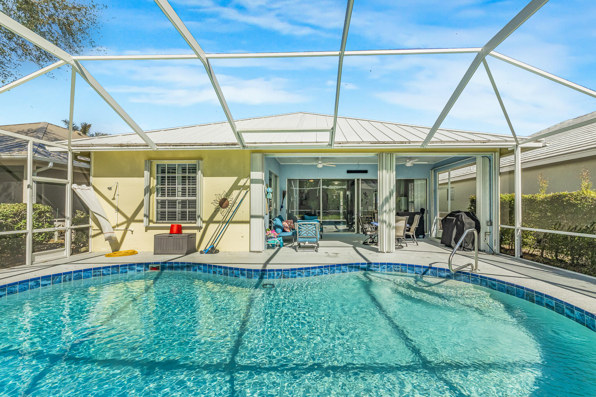 9421 Poinciana Court