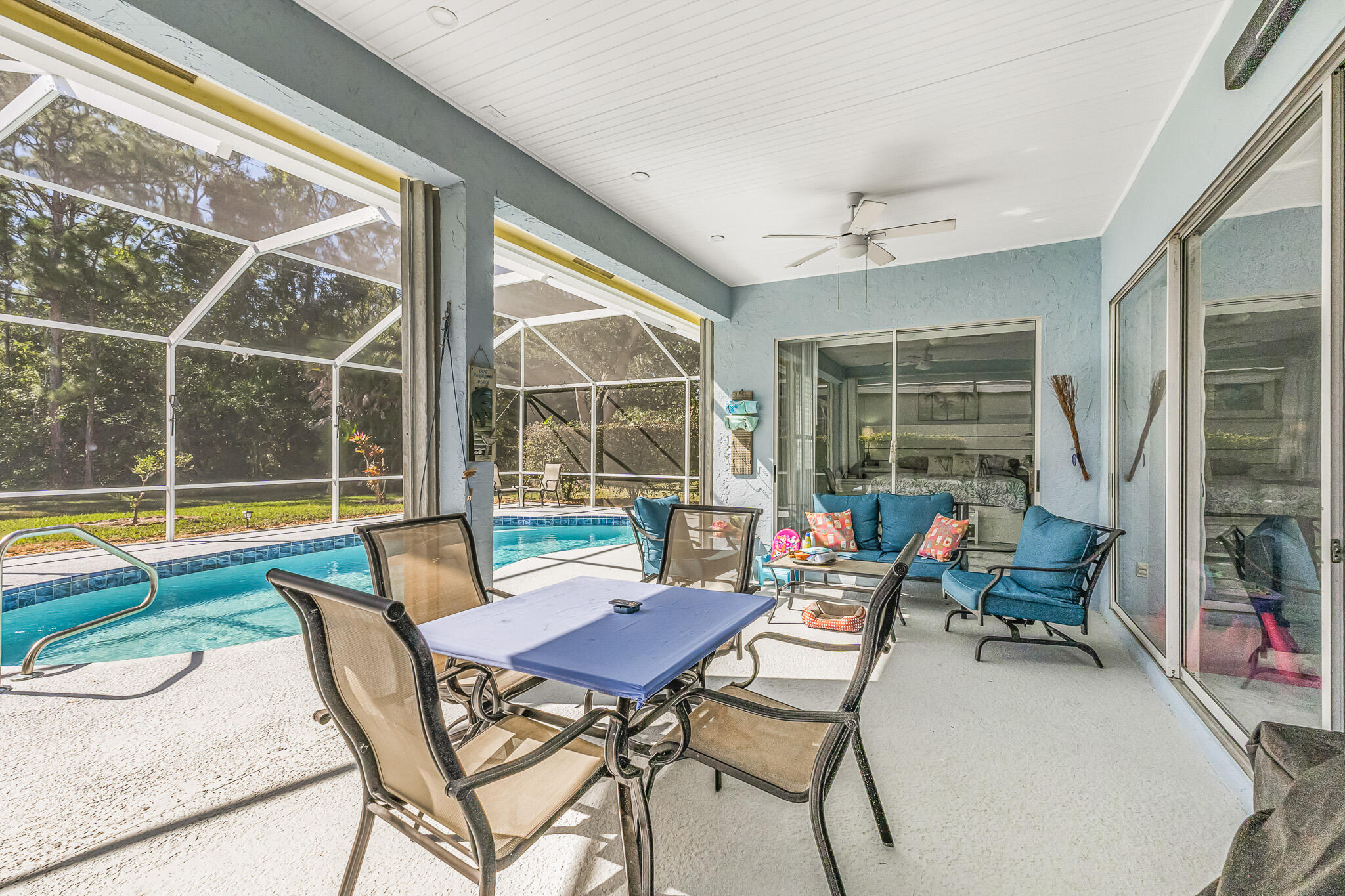 9421 Poinciana Court