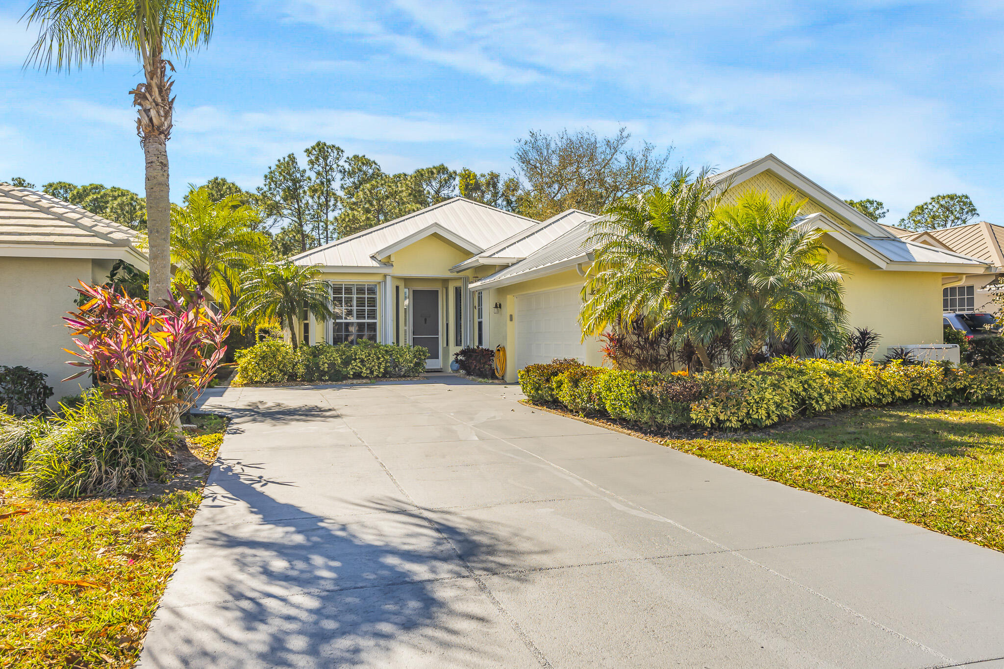 9421 Poinciana Court