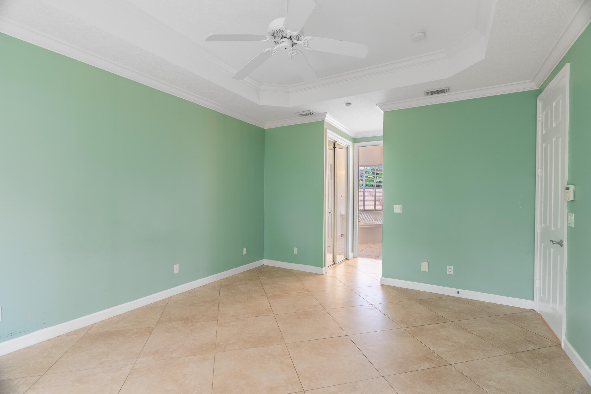 2401 SW Carriage Place