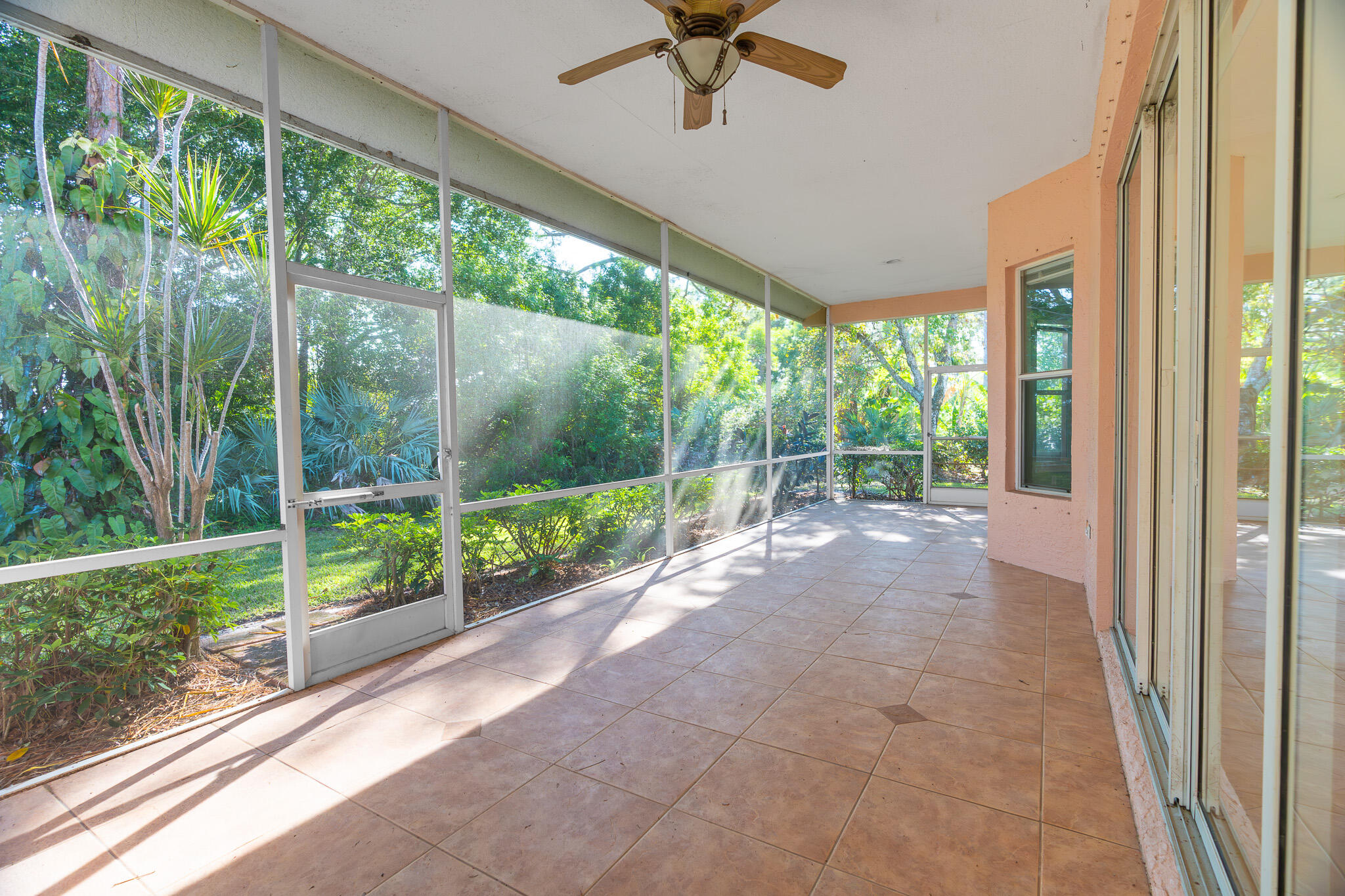 2401 SW Carriage Place