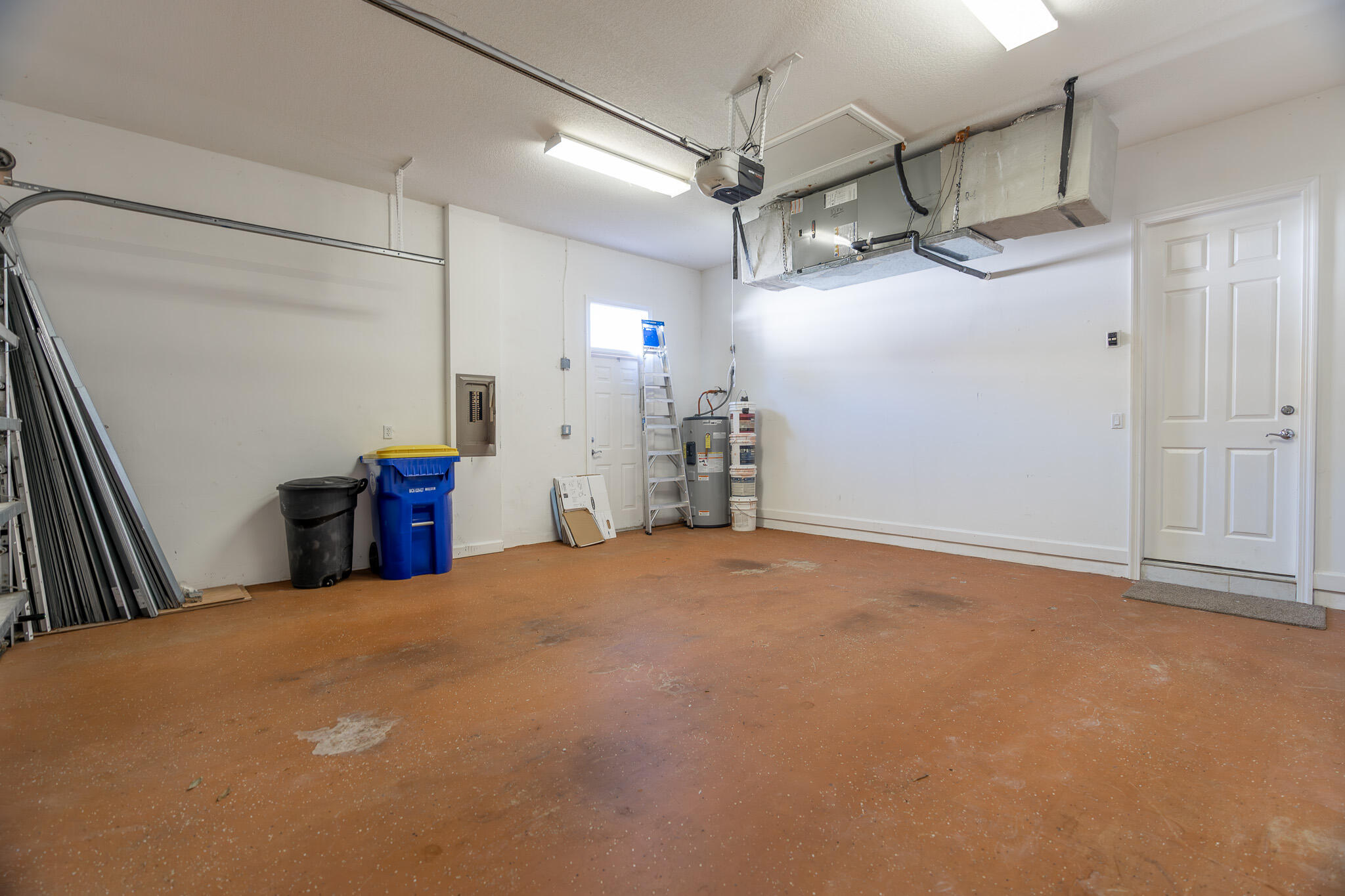 2401 SW Carriage Place