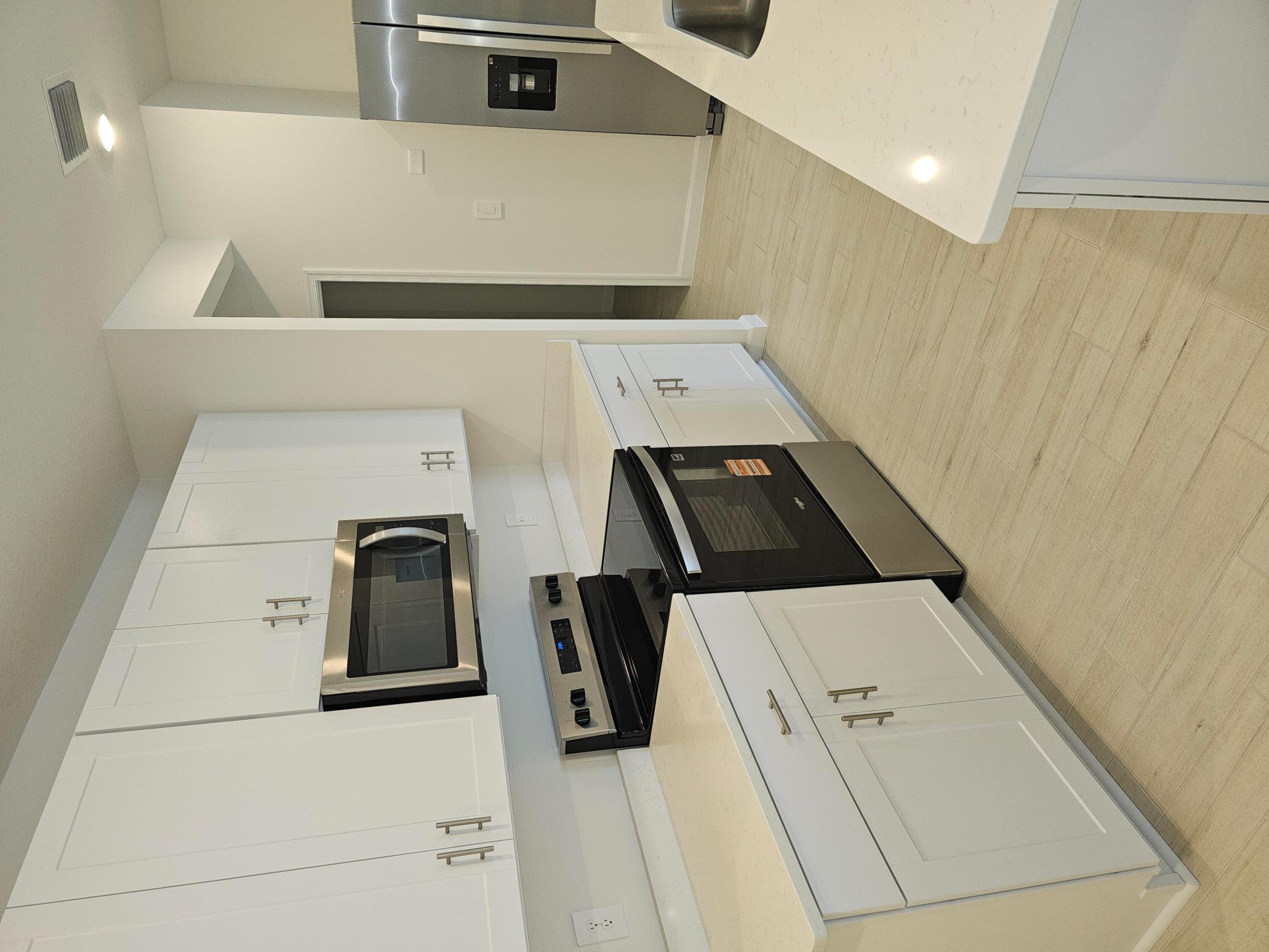 621 Salisbury Circle