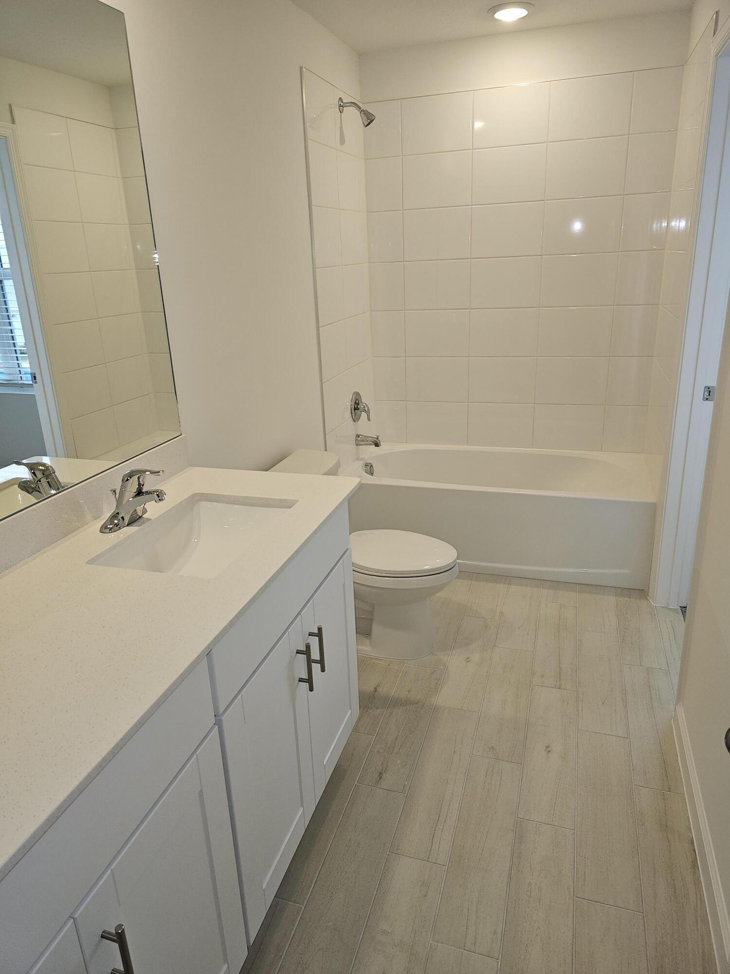 621 Salisbury Circle