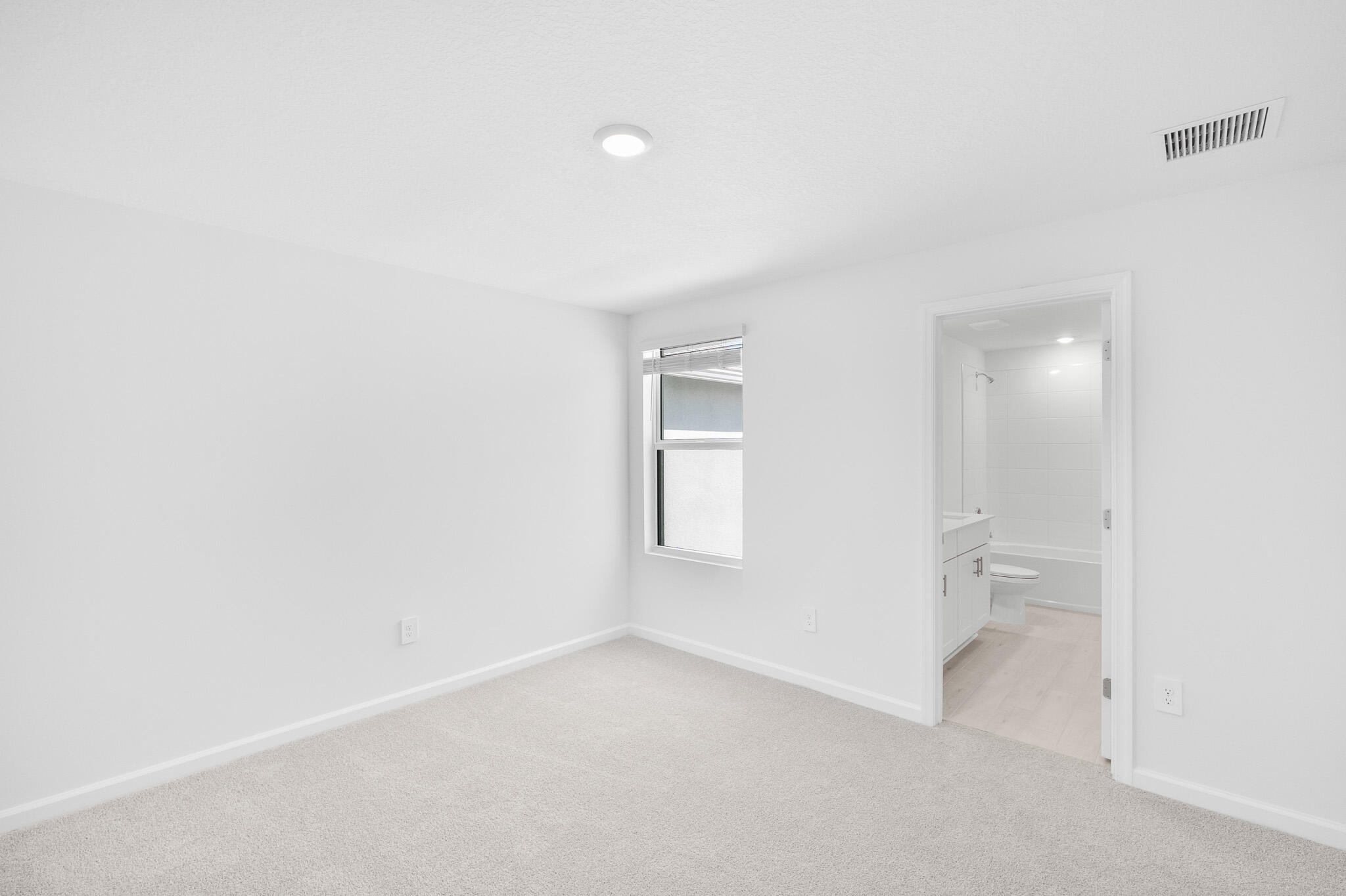 621 Salisbury Circle