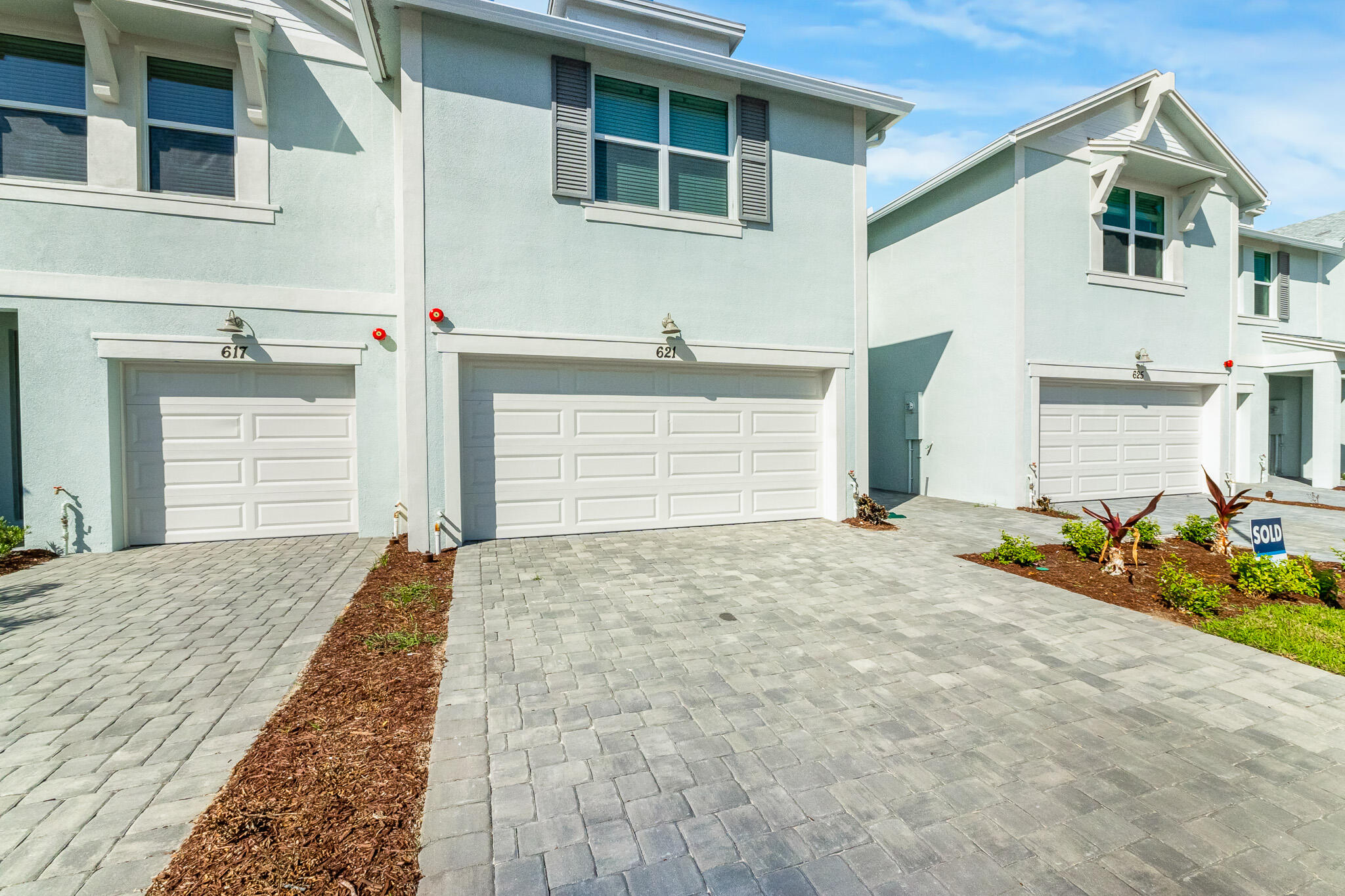 621 Salisbury Circle