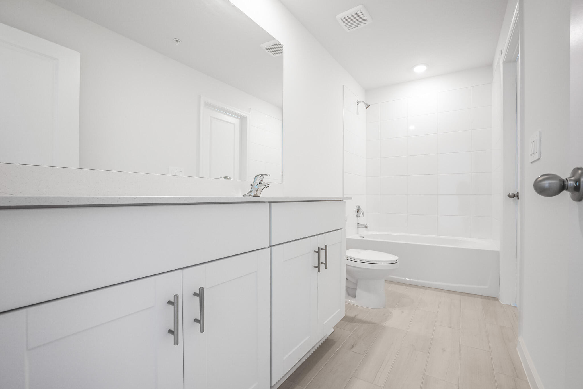 621 Salisbury Circle