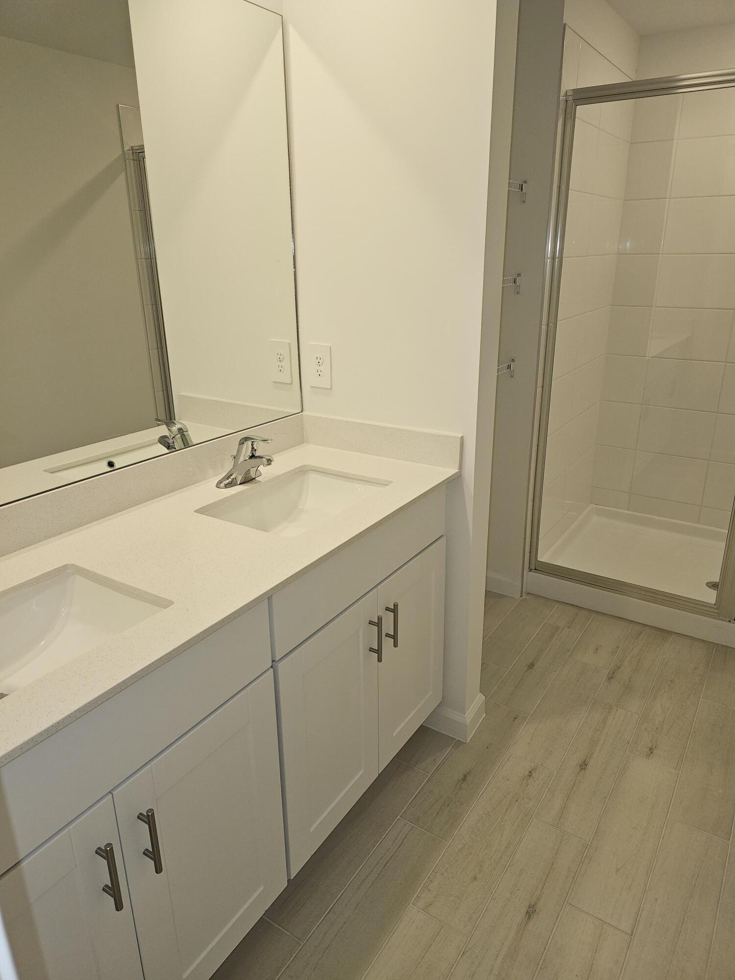 621 Salisbury Circle