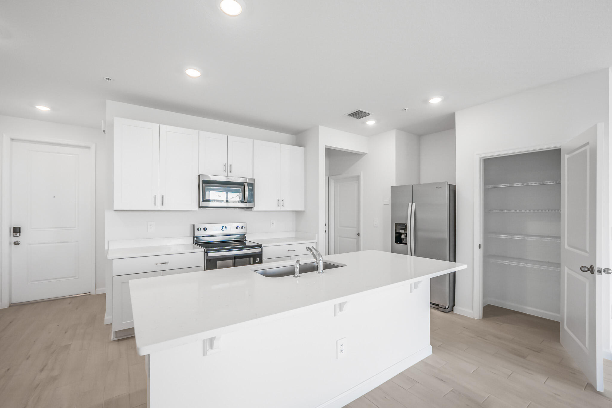 621 Salisbury Circle