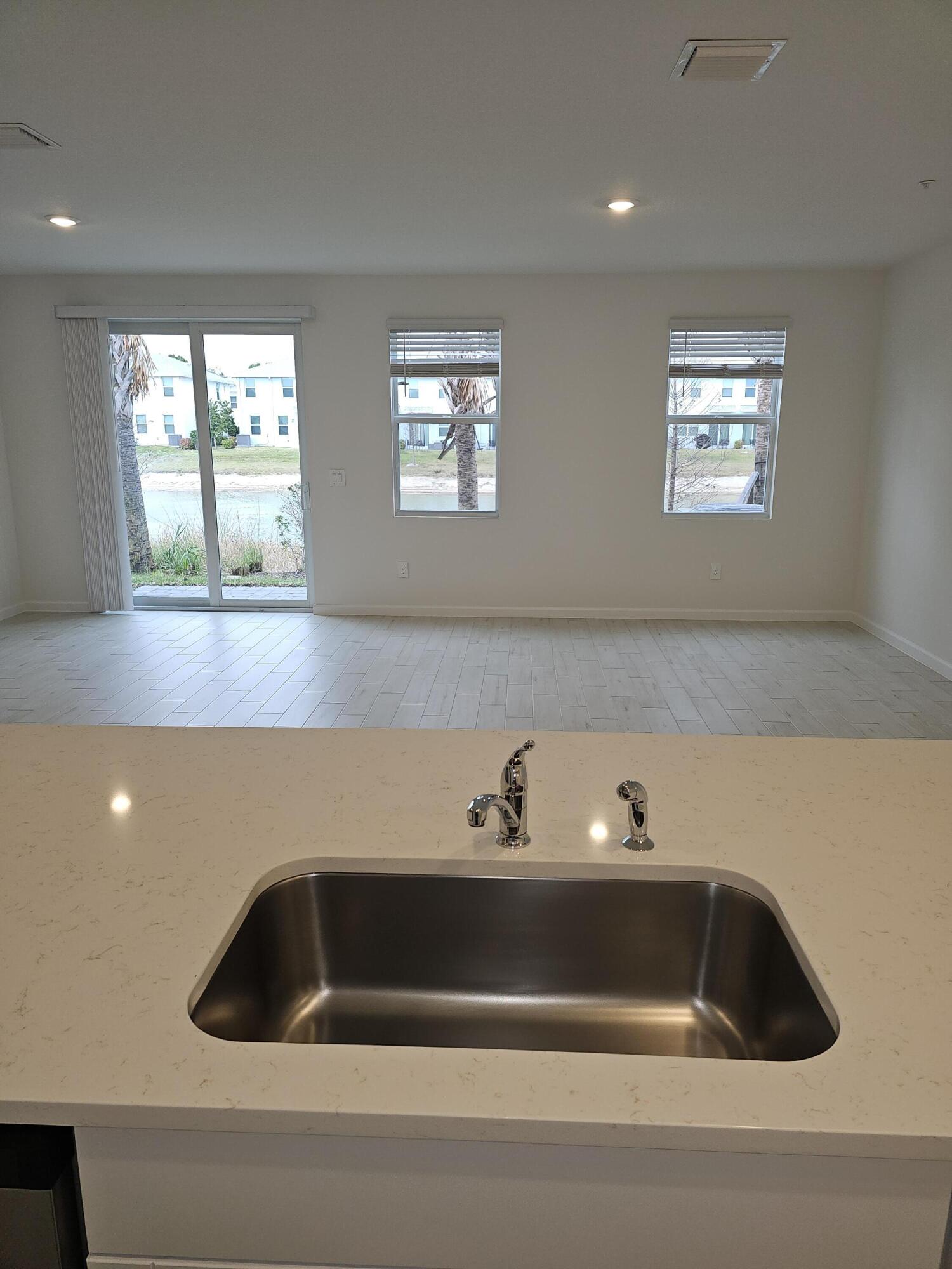 621 Salisbury Circle