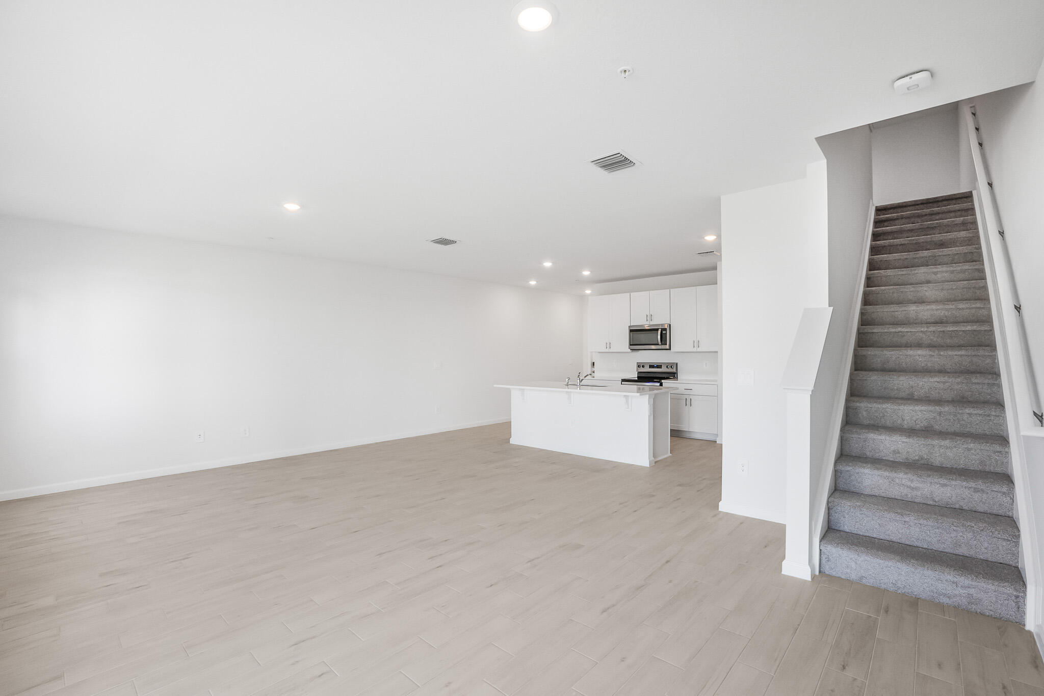 621 Salisbury Circle