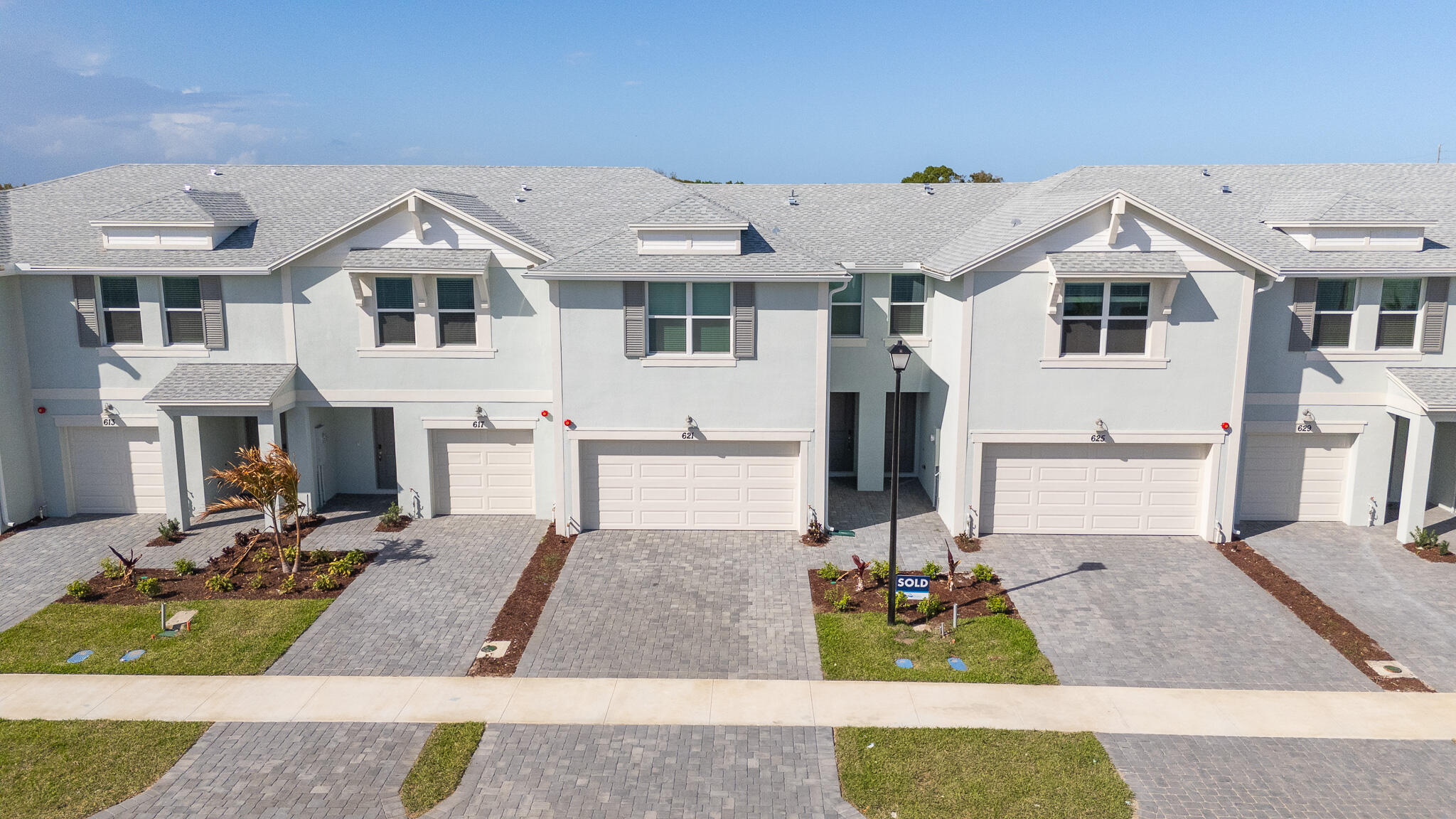 621 Salisbury Circle