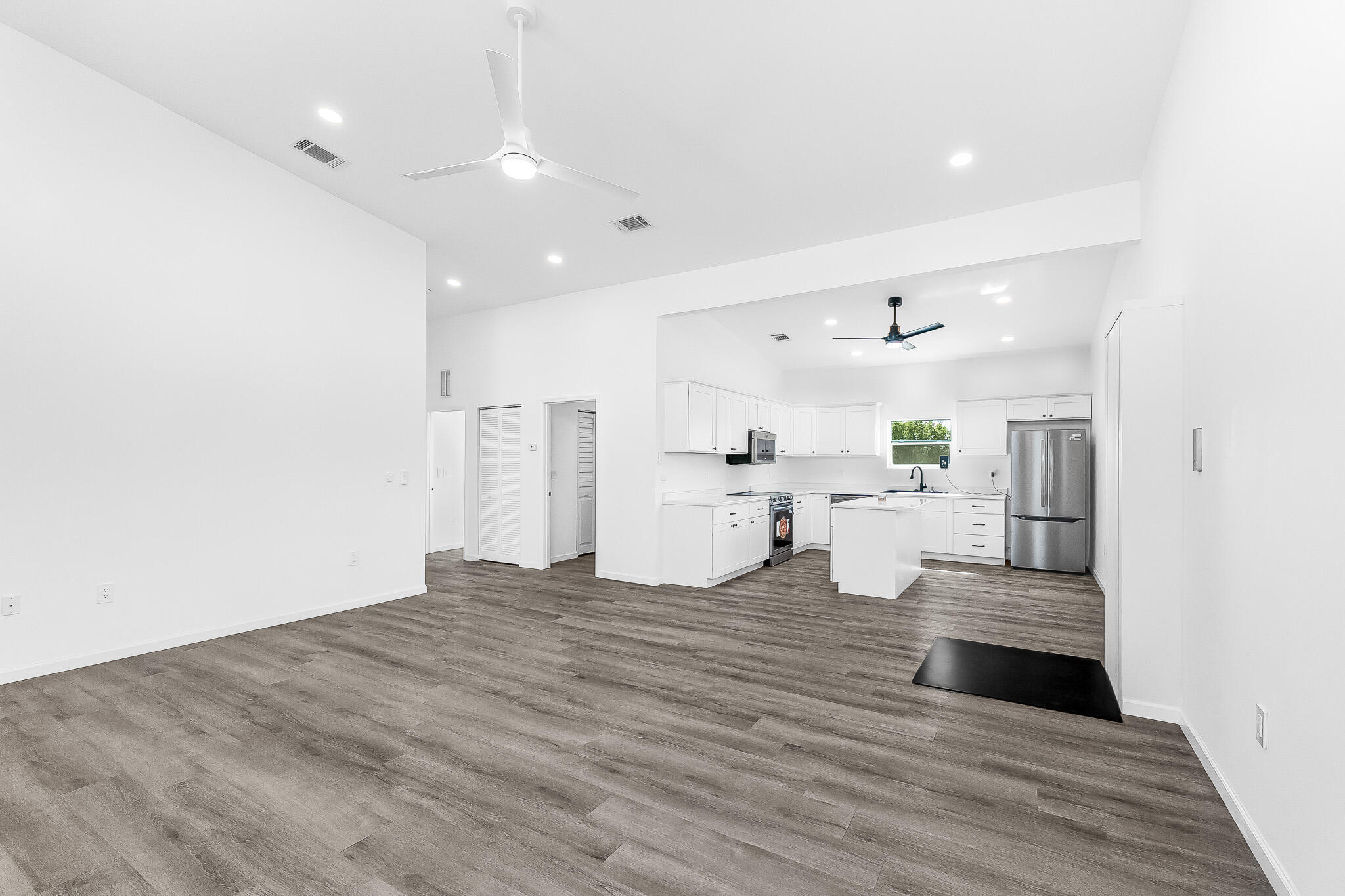 7932 SE Skylark Avenue