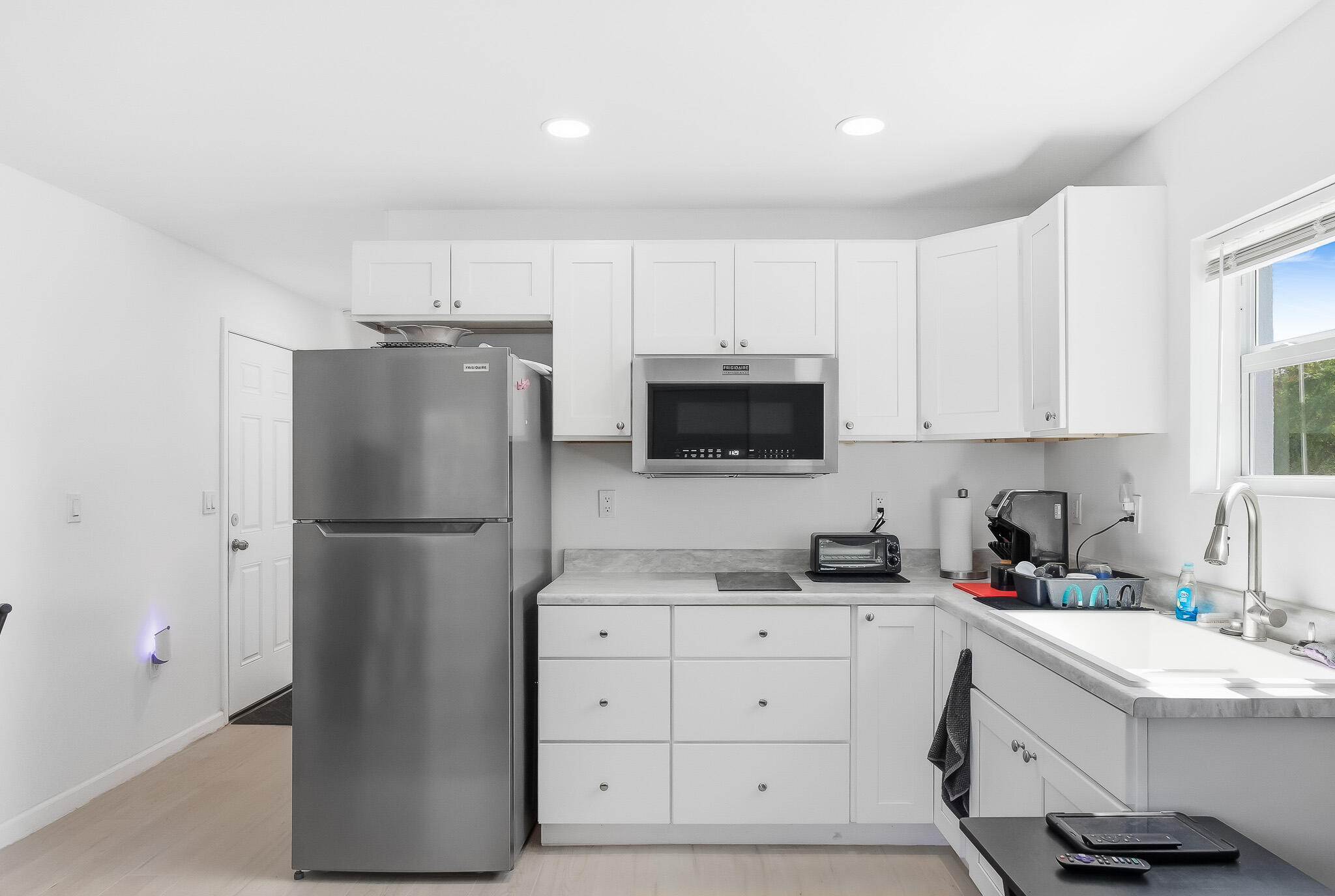 7932 SE Skylark Avenue