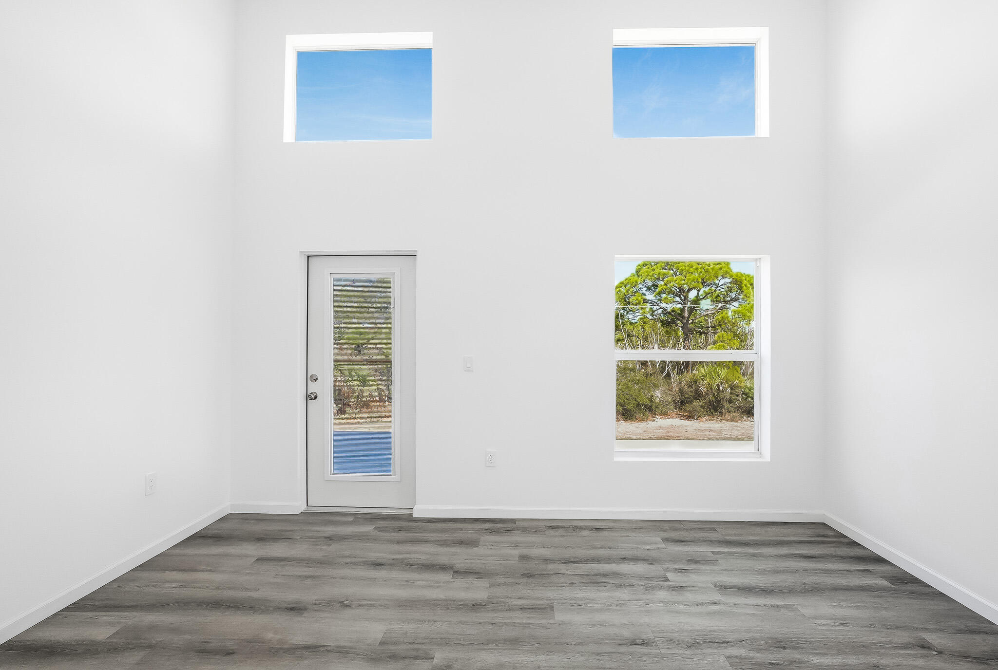 7932 SE Skylark Avenue