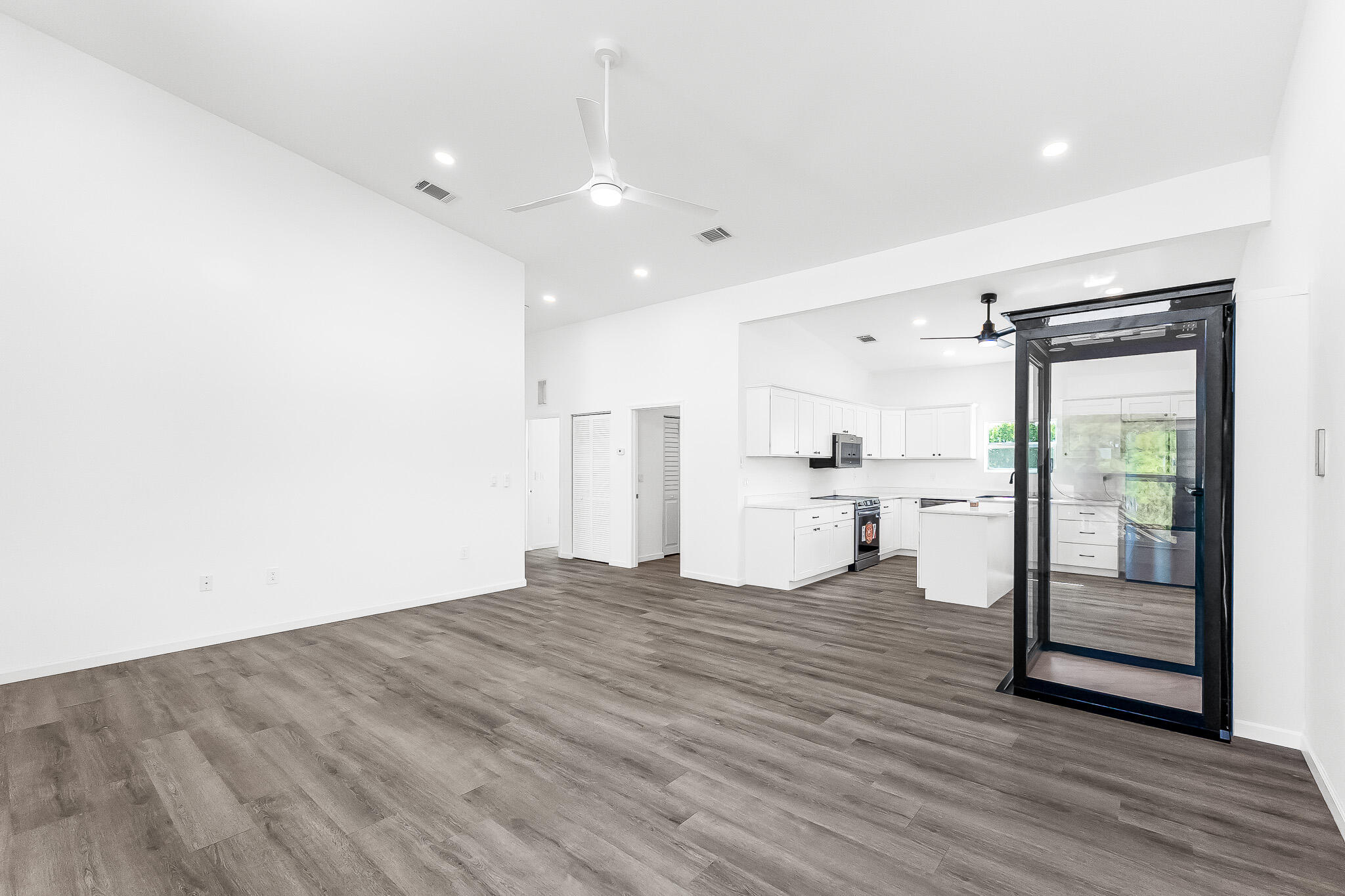 7932 SE Skylark Avenue