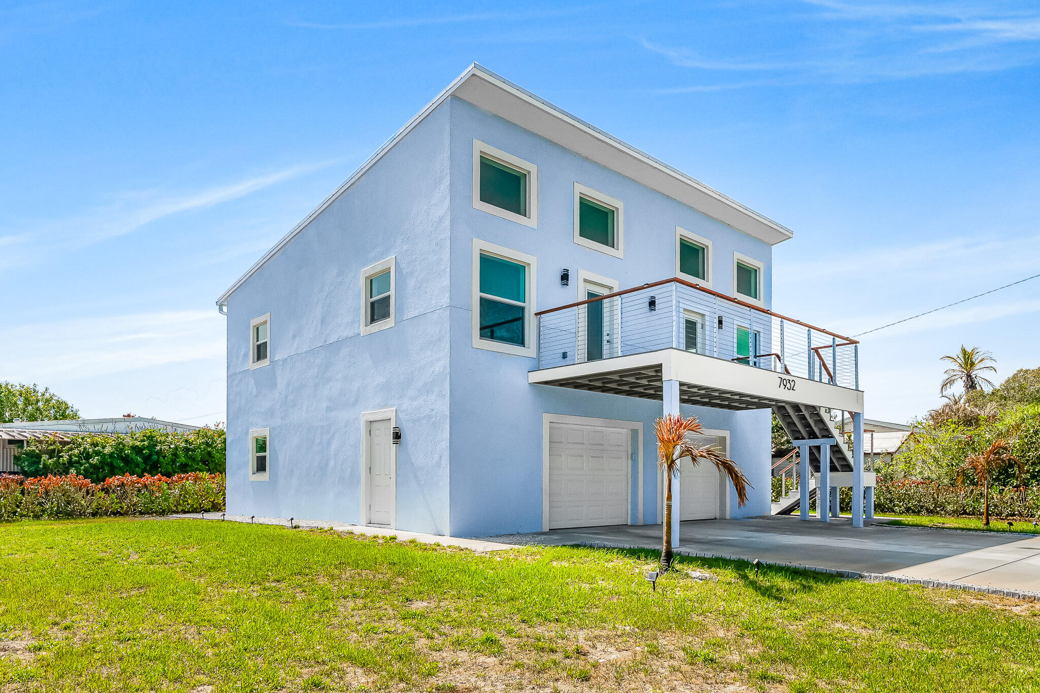 7932 SE Skylark Avenue