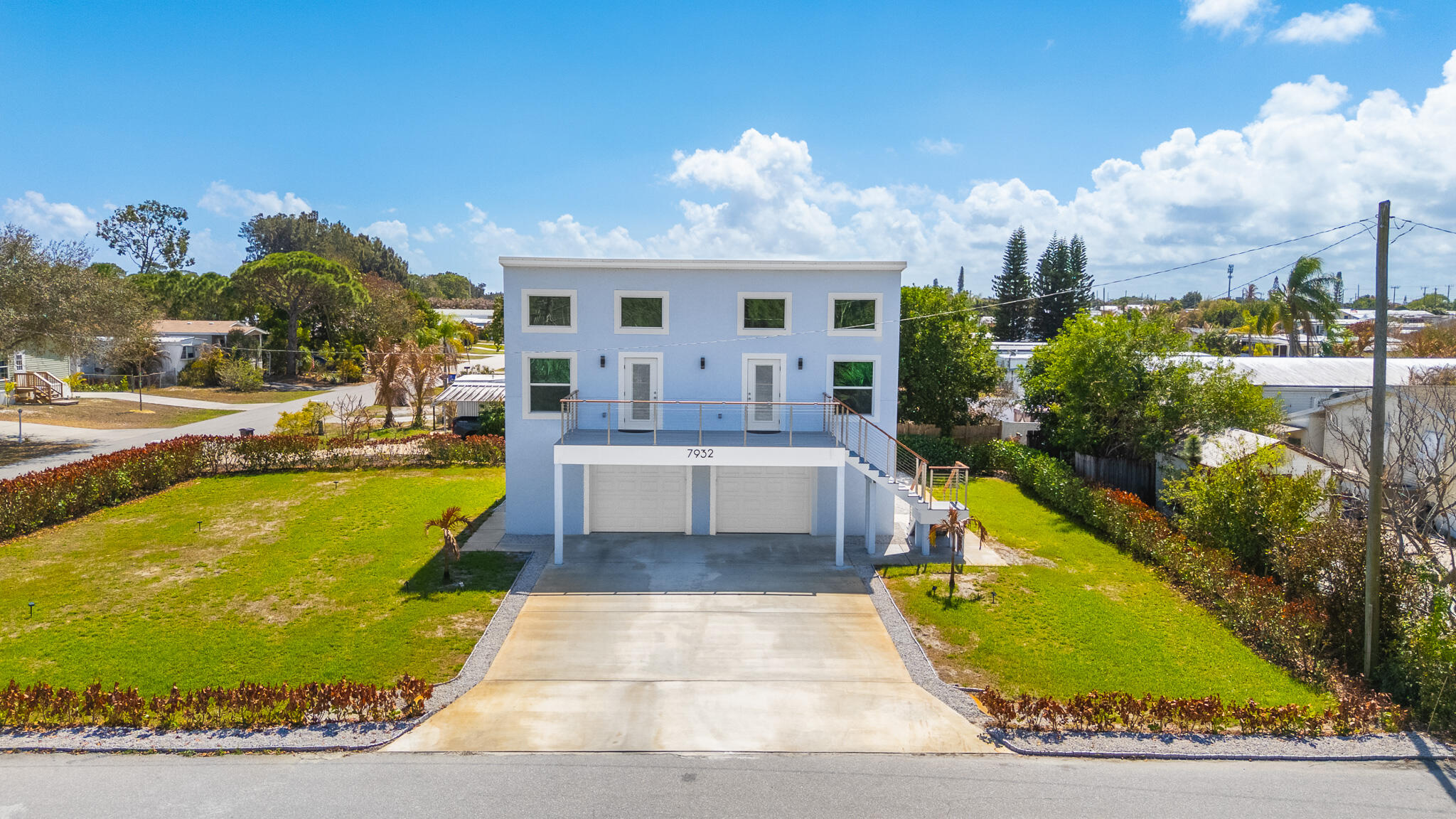 7932 SE Skylark Avenue