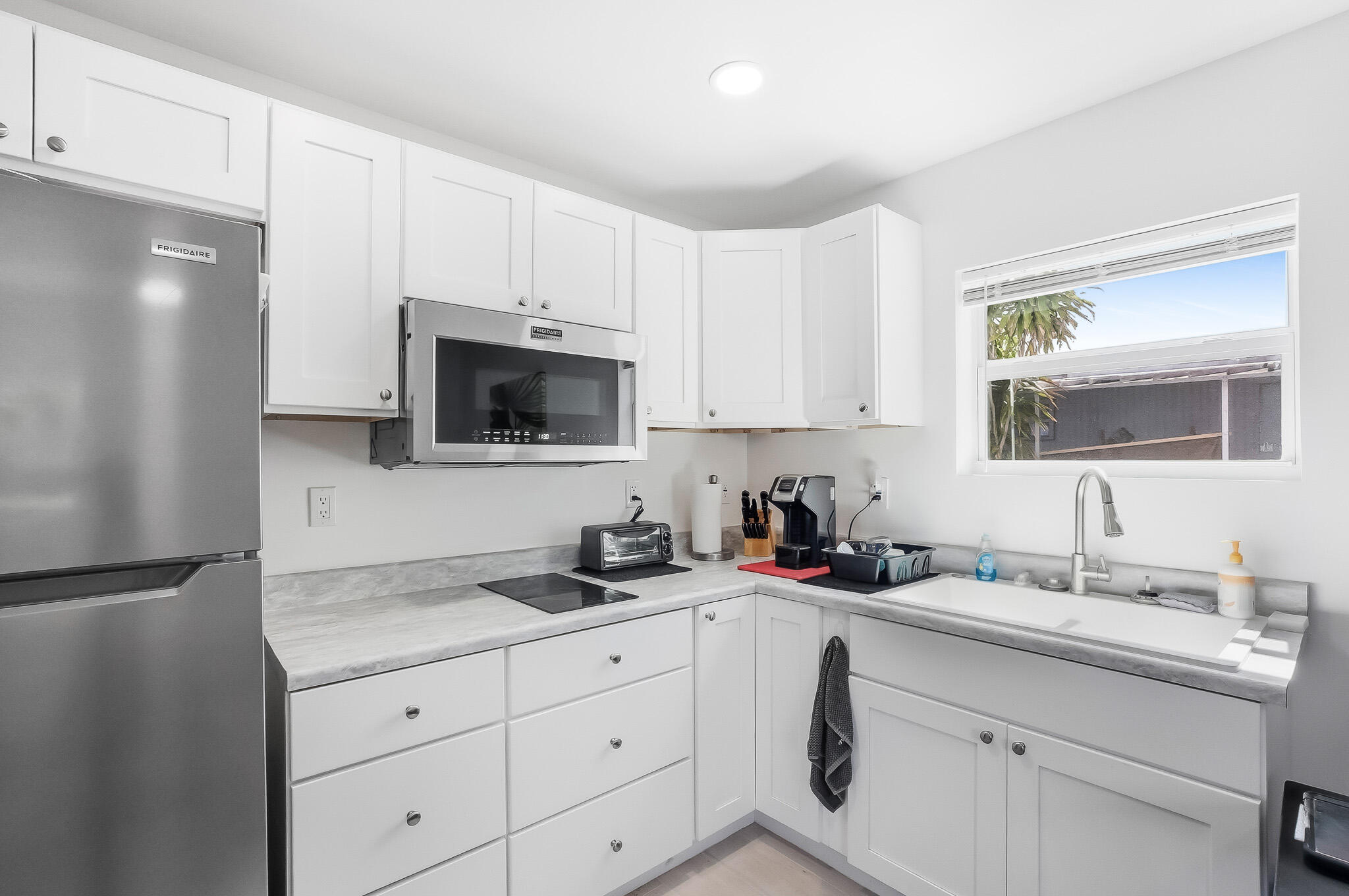 7932 SE Skylark Avenue