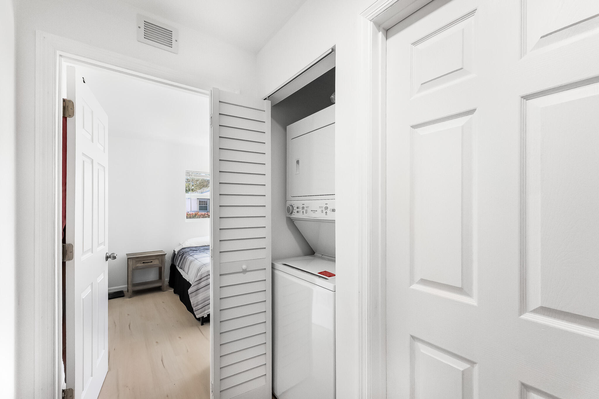 7932 SE Skylark Avenue