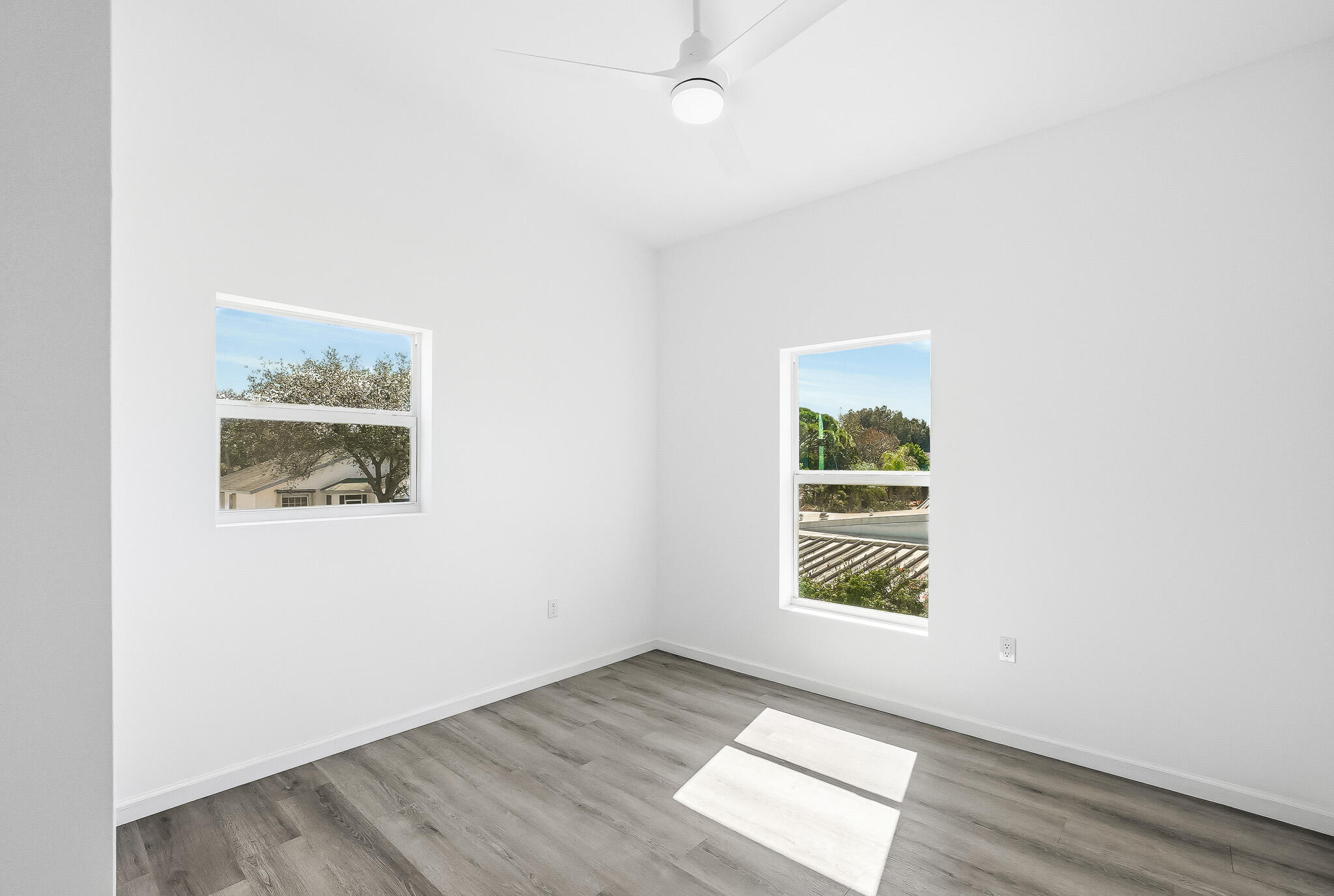 7932 SE Skylark Avenue