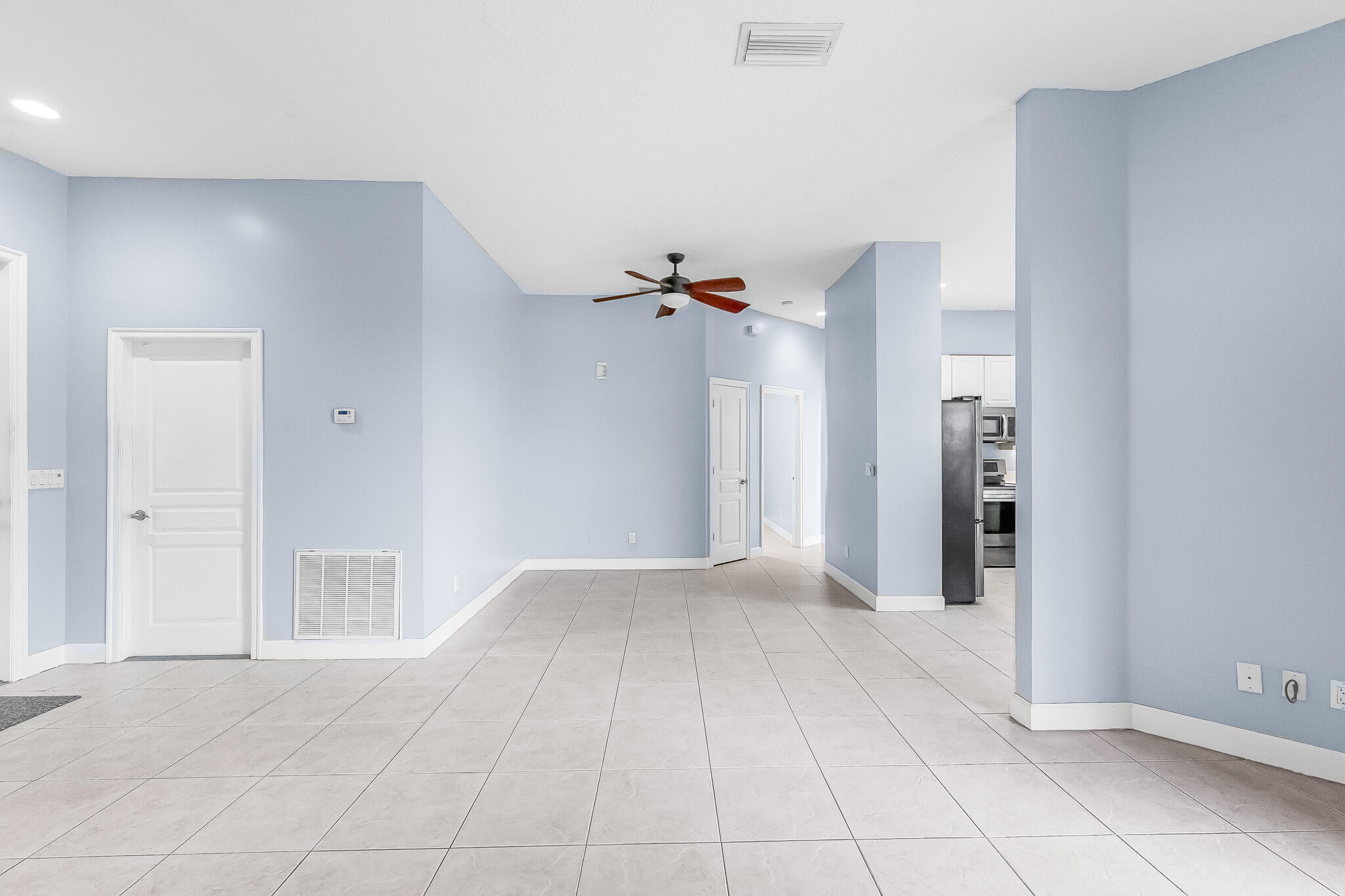 615 NE Canoe Park Circle, Port St. Lucie