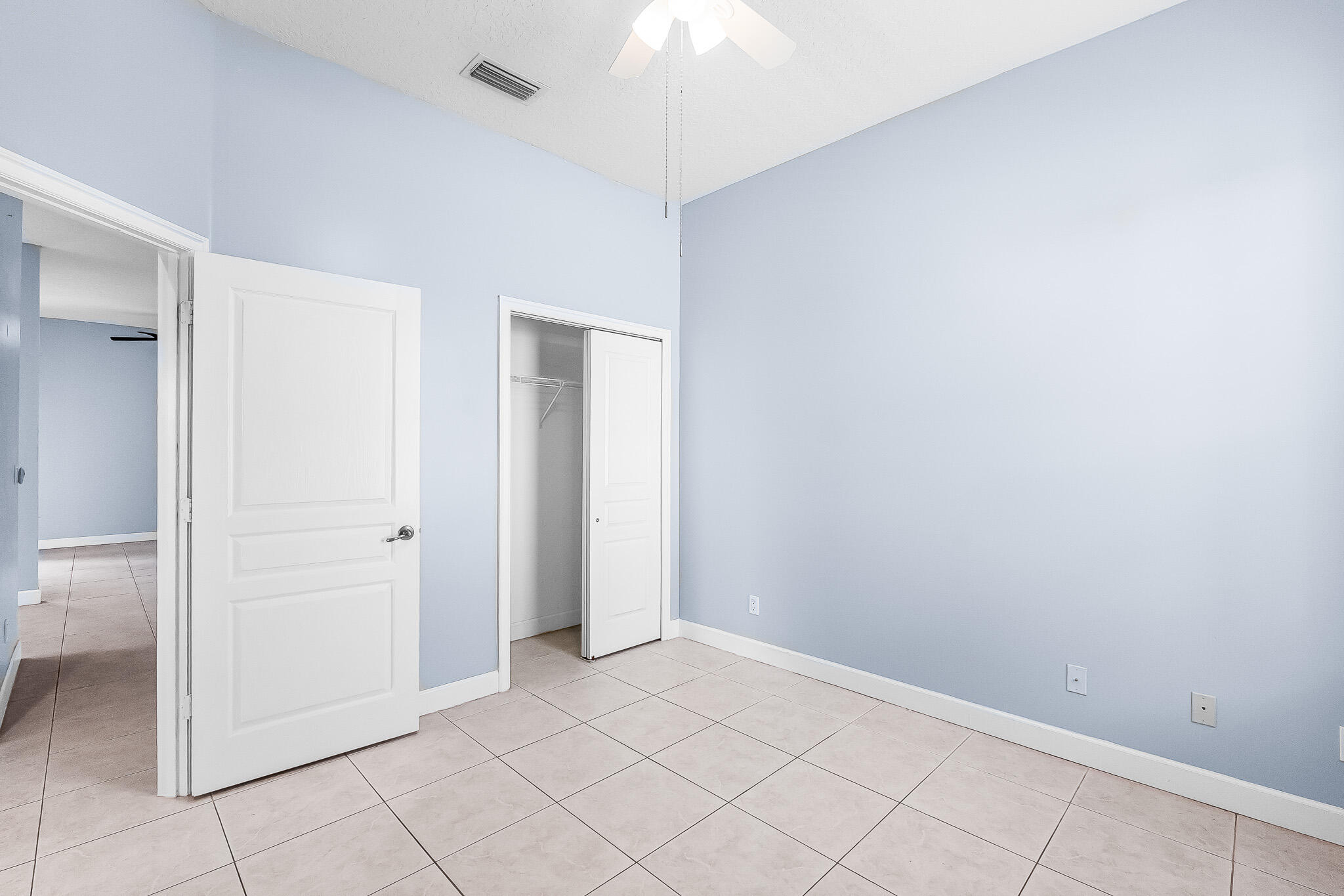 615 NE Canoe Park Circle, Port St. Lucie