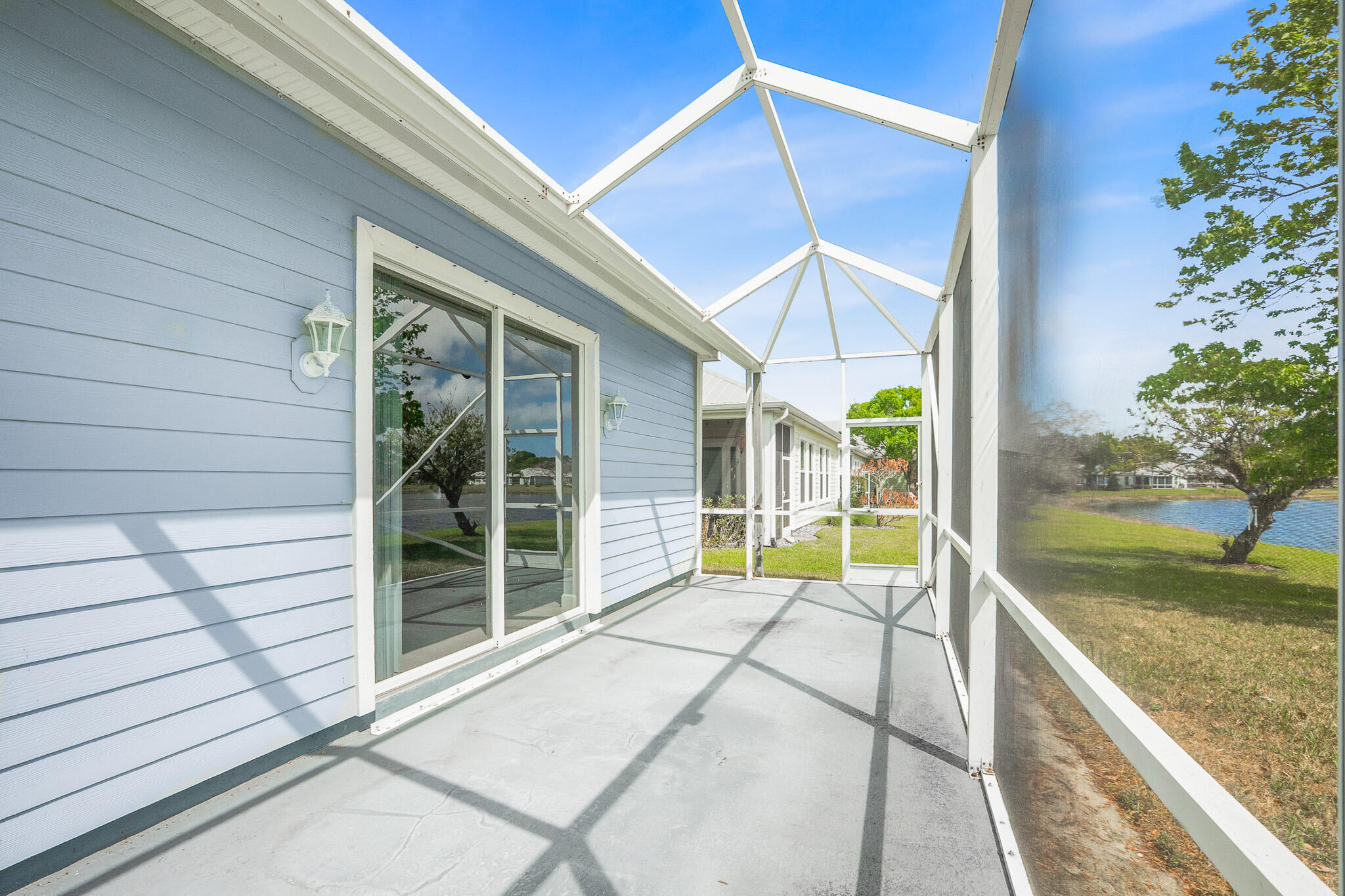 615 NE Canoe Park Circle, Port St. Lucie