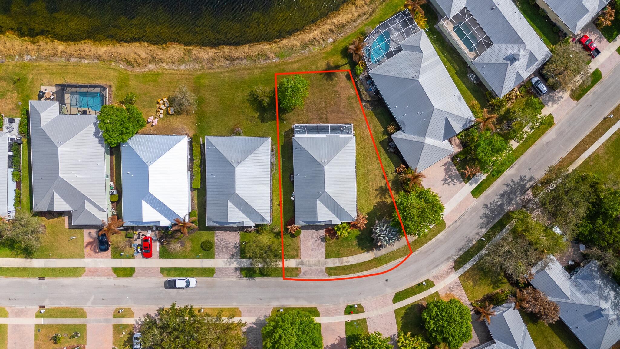 615 NE Canoe Park Circle, Port St. Lucie