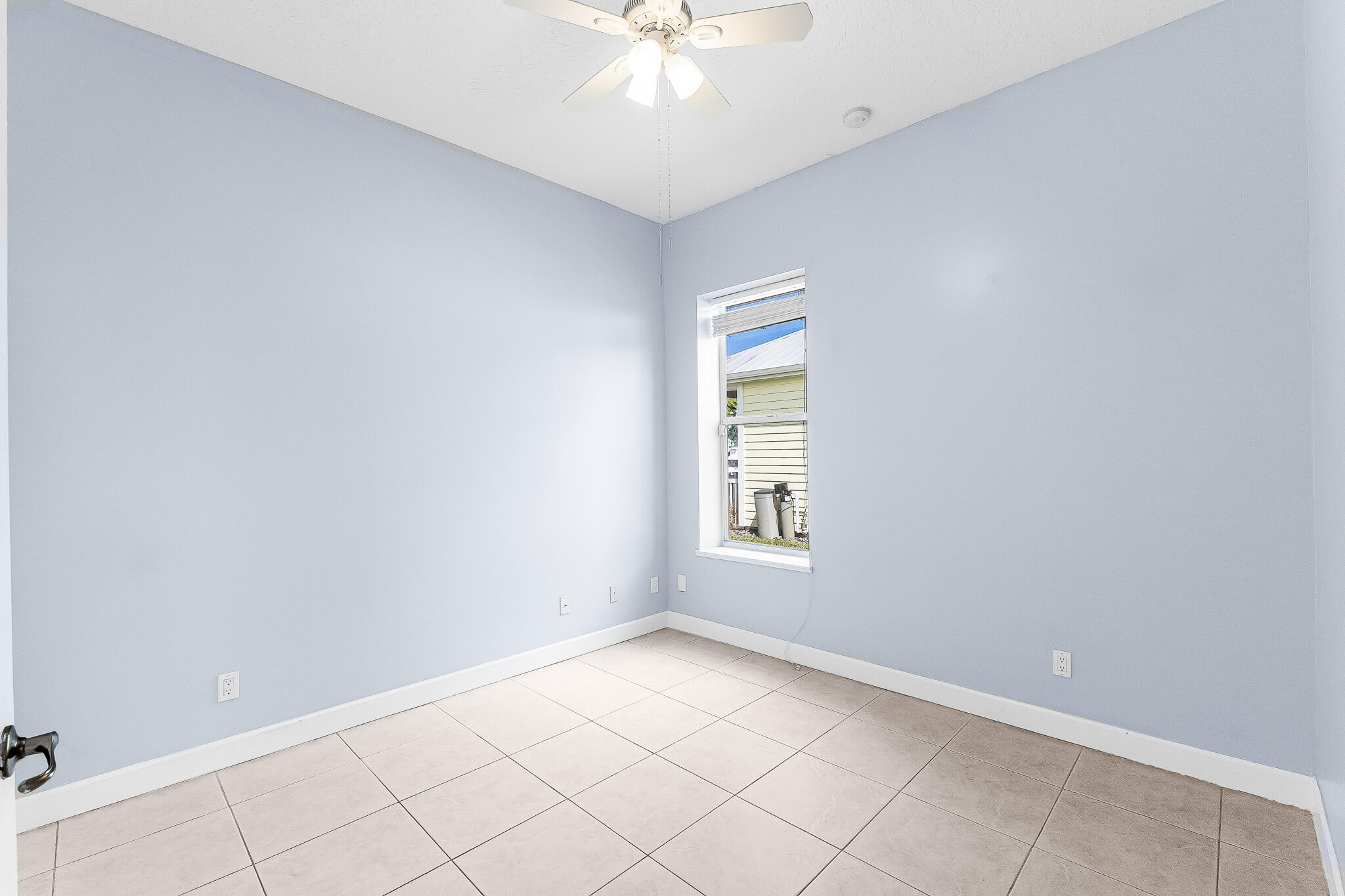 615 NE Canoe Park Circle, Port St. Lucie