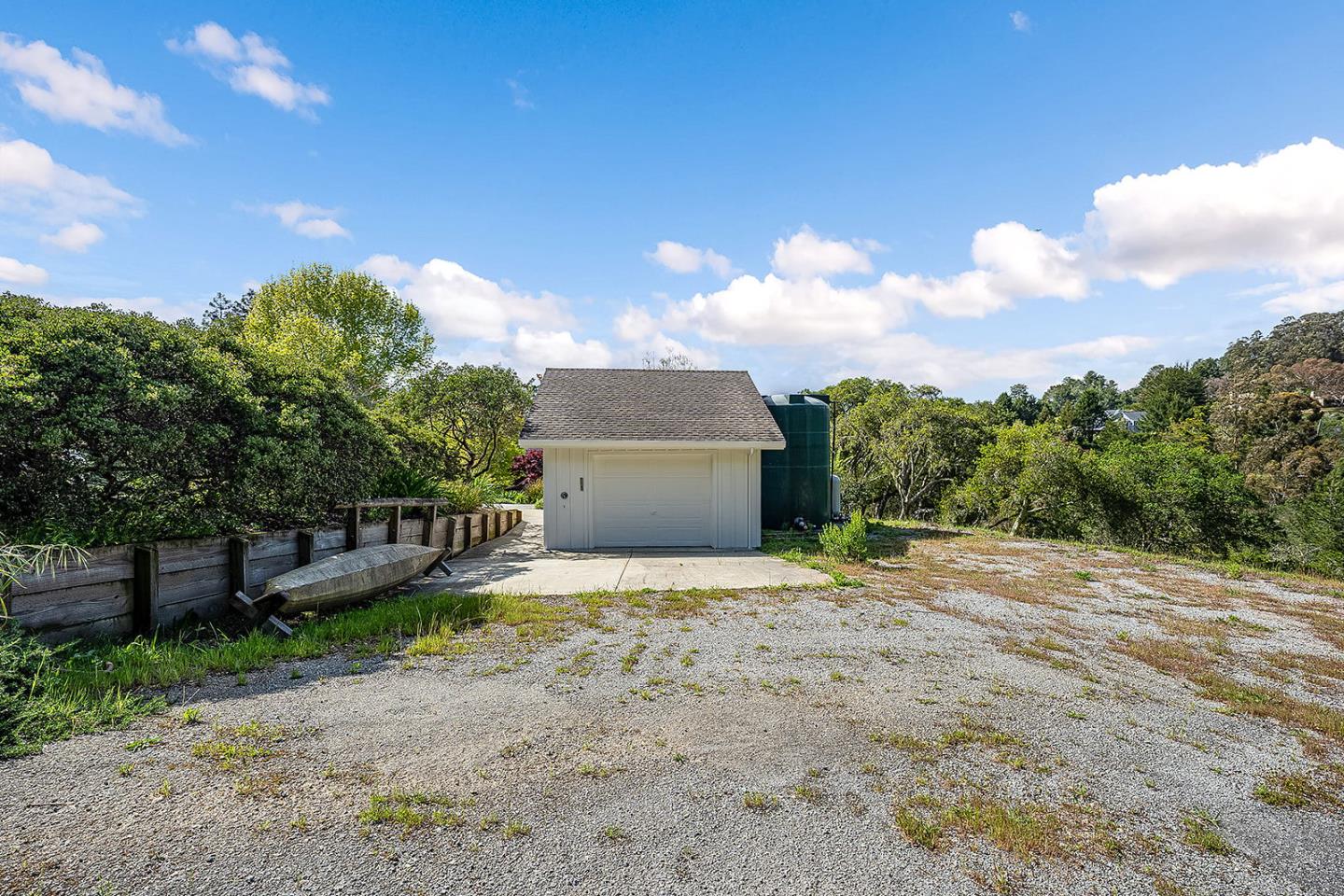 1170 Larkin Valley Road