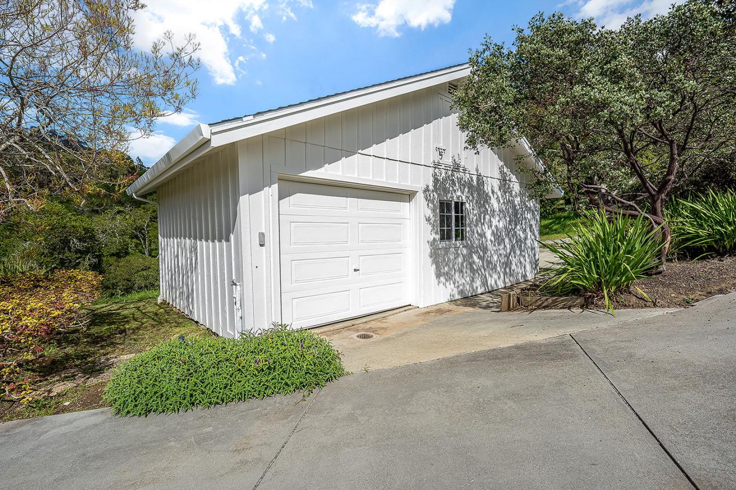 1170 Larkin Valley Road