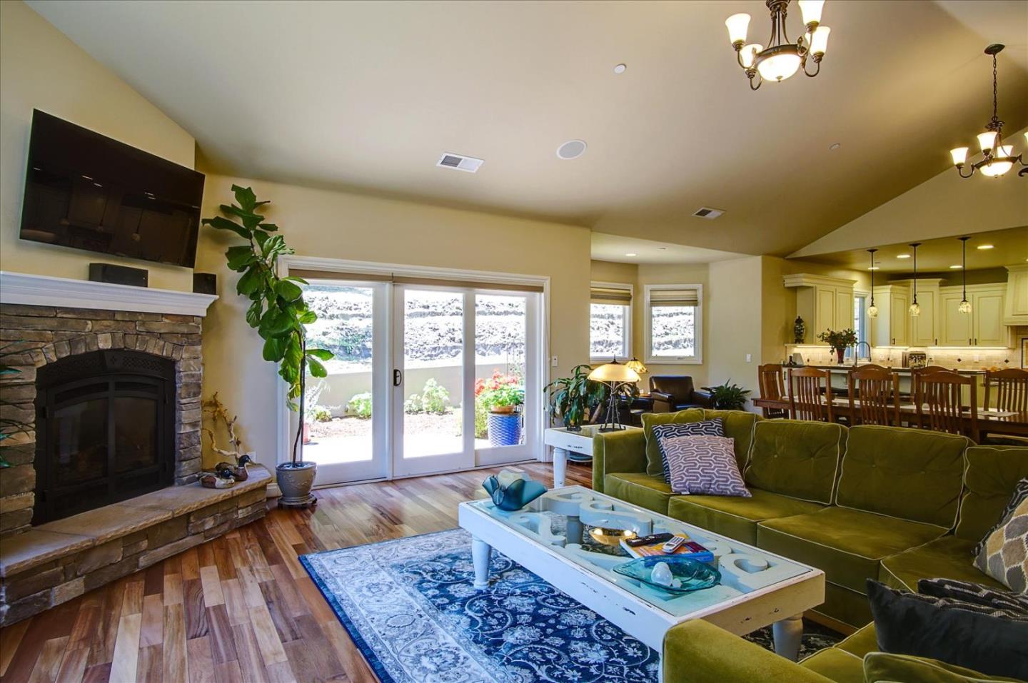 1400 Bonita Drive