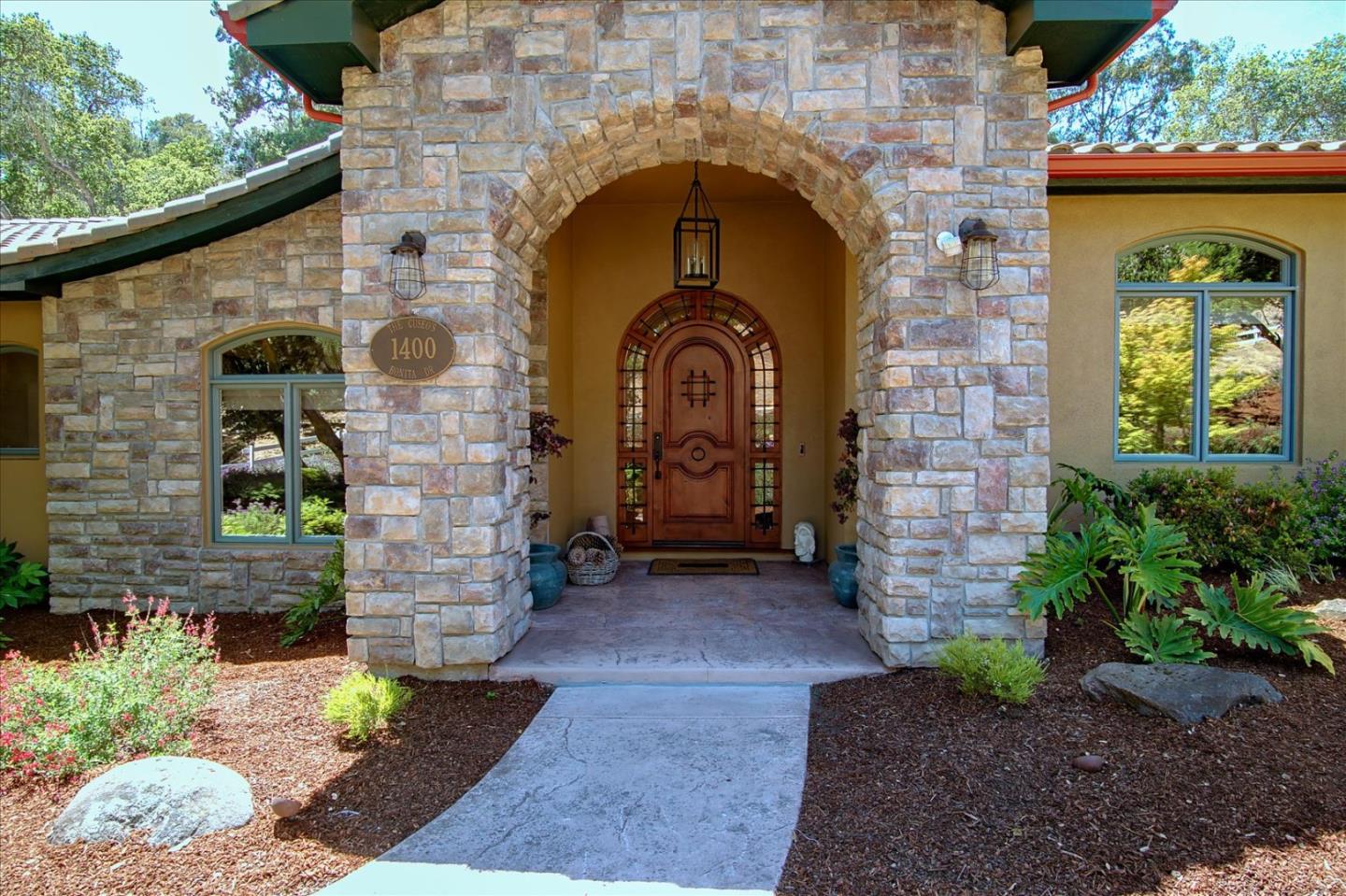 1400 Bonita Drive