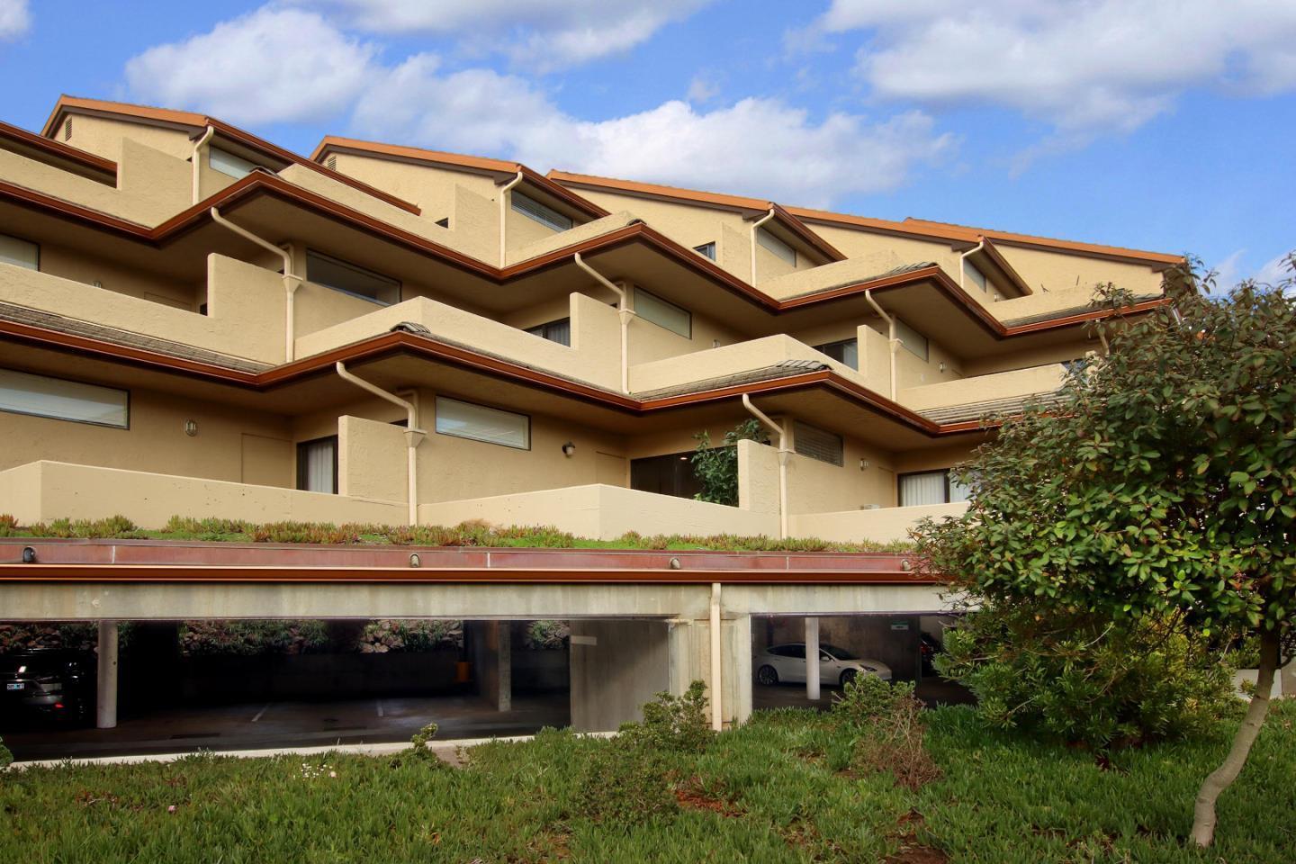 112 Seascape Resort Drive