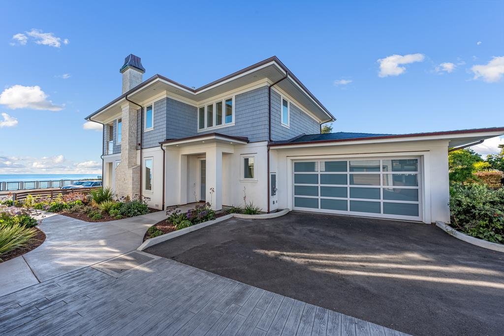 60 Bay Crest Road