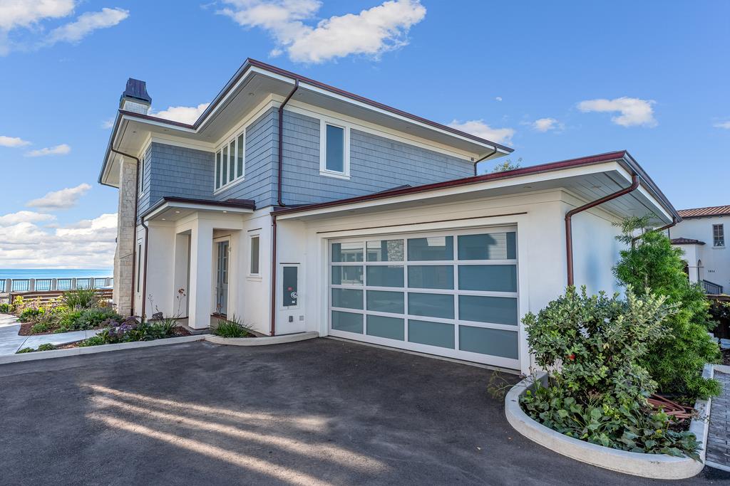 60 Bay Crest Road