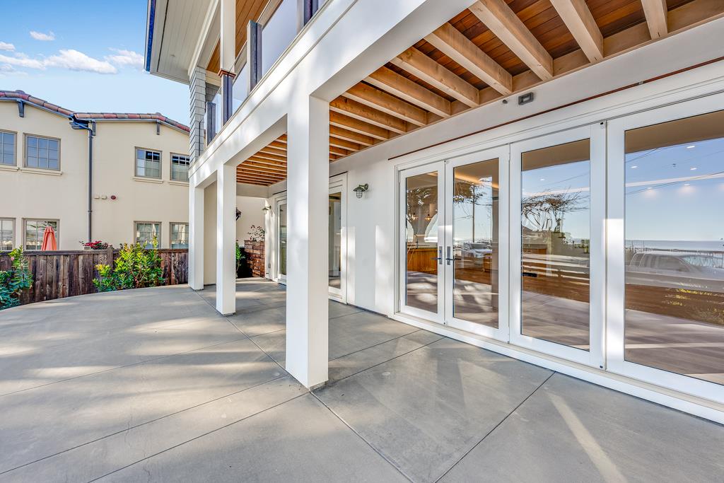 60 Bay Crest Road