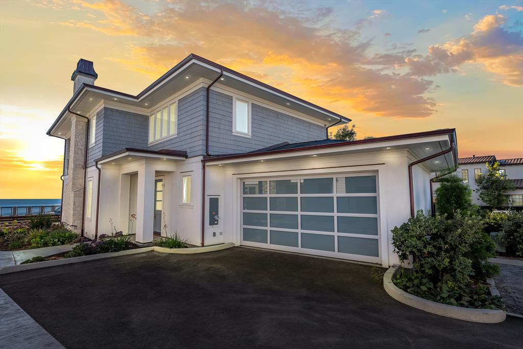 60 Bay Crest Road