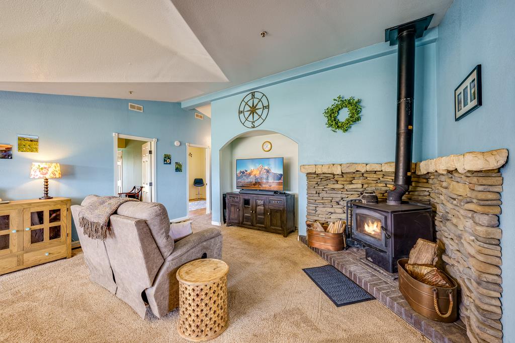 31900 Loma Chiquita RD