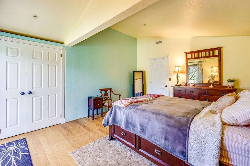 31900 Loma Chiquita RD