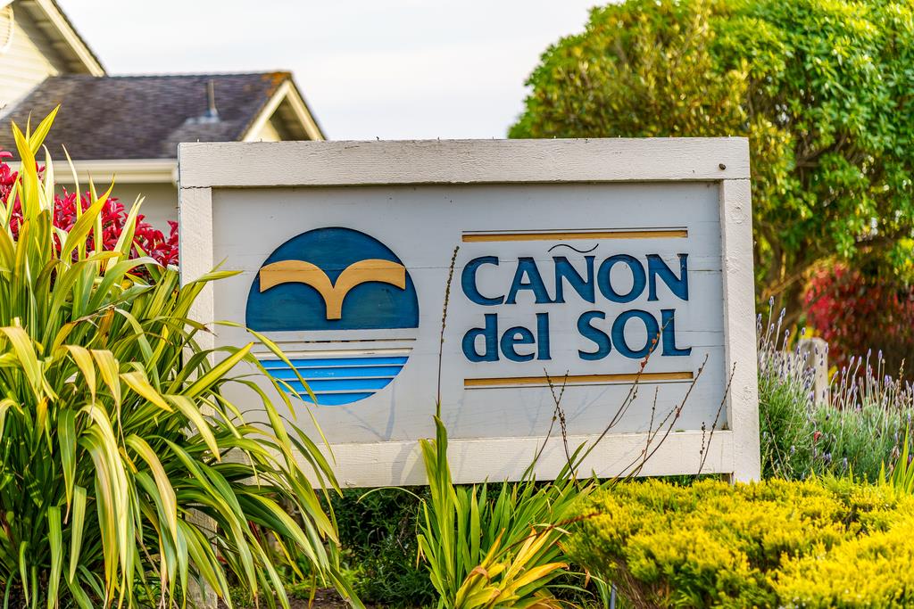 425 Canon Del Sol