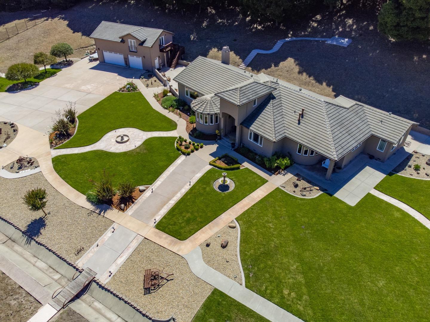 425 Bear Valley Road