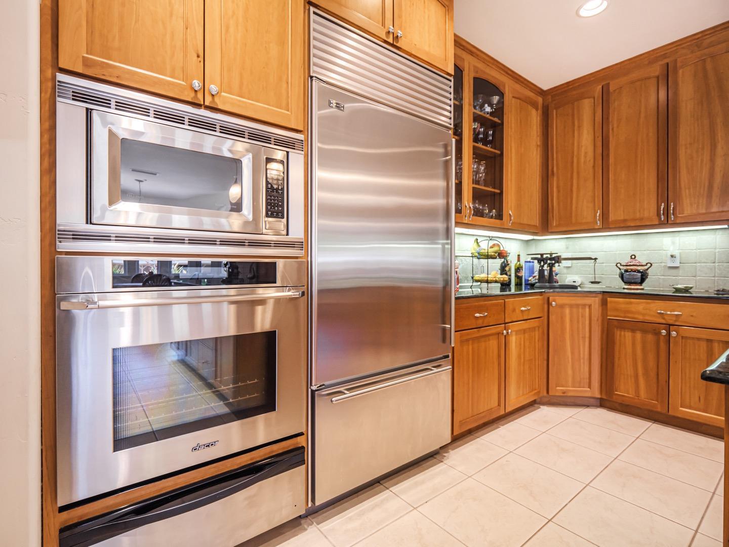 425 Bear Valley Road