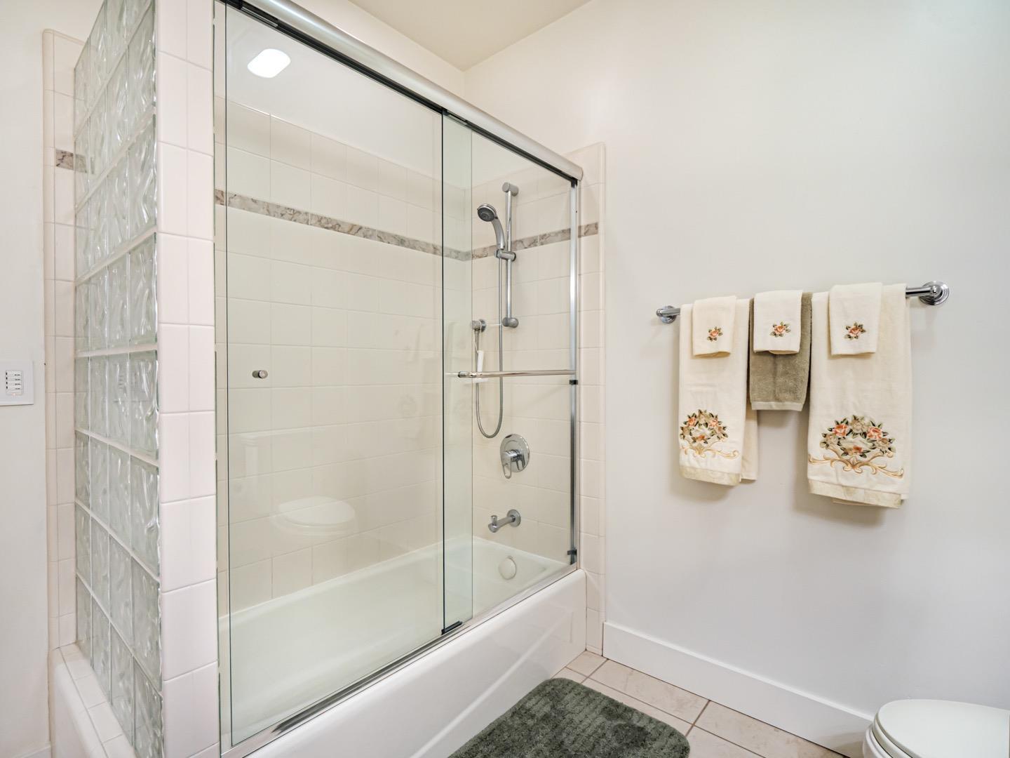 425 Bear Valley Road