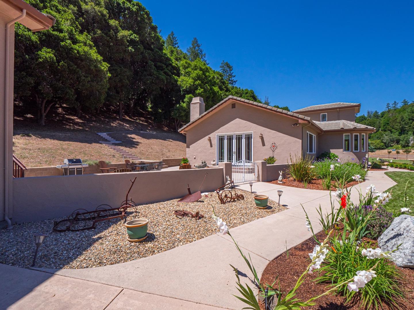 425 Bear Valley Road